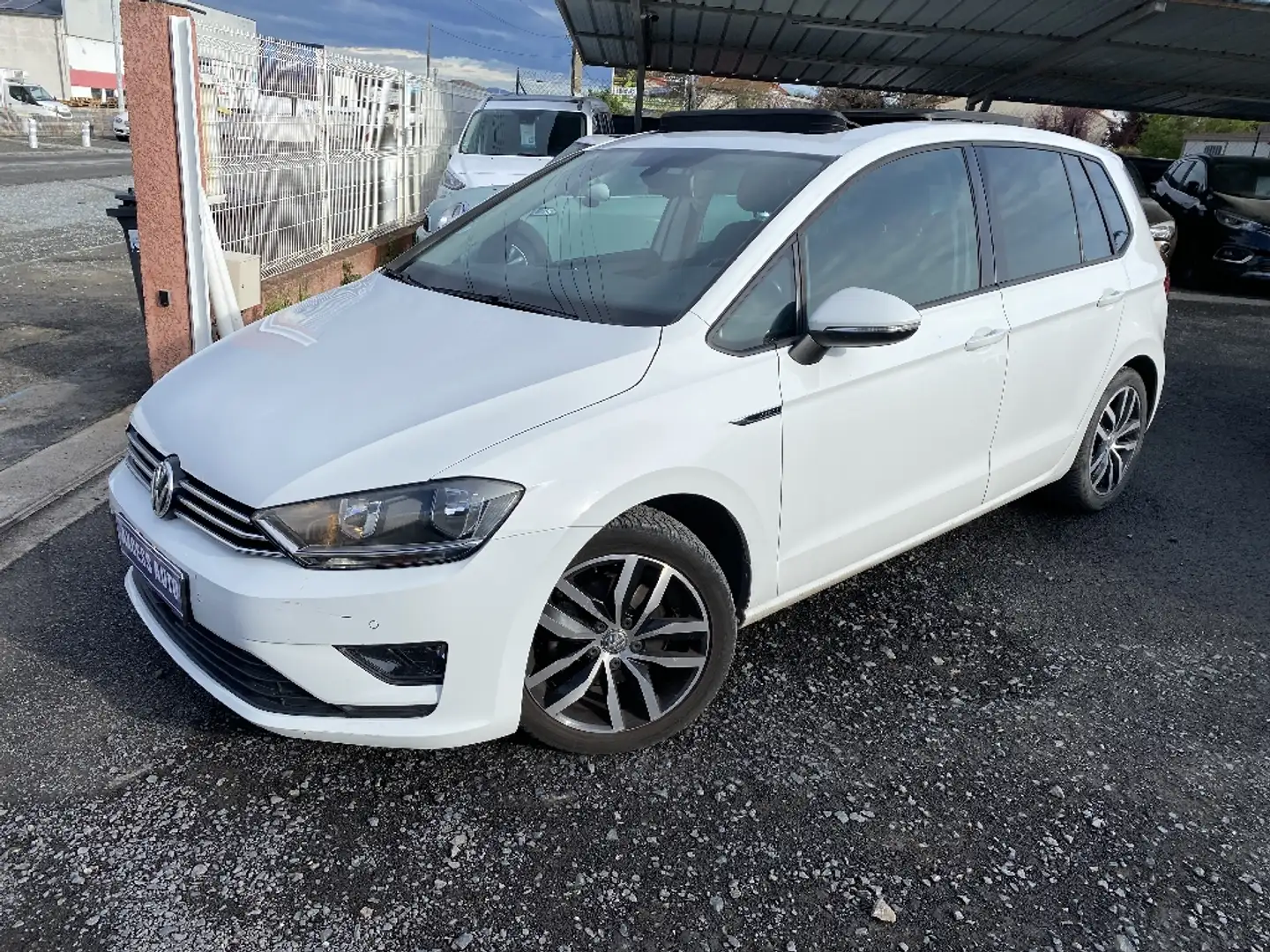 Volkswagen Golf Sportsvan 1.6 TDI 110 BlueMotion Technology Lounge - 1