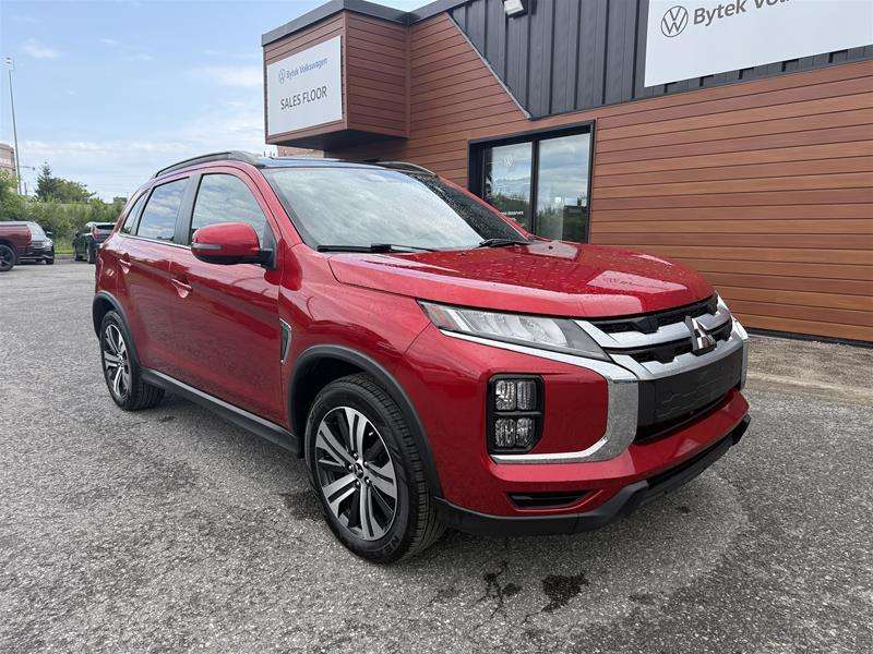 2023 Mitsubishi RVR