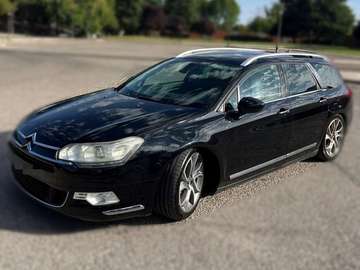 Tourer 2.2HDI Exclusive CAS