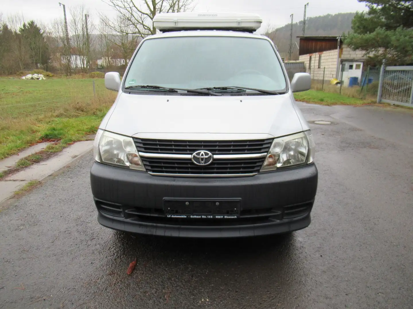 Toyota Hiace 2.5 D4-D Doka 2.Hd/Klima/AHK/Navi/rostfrei Silber - 2