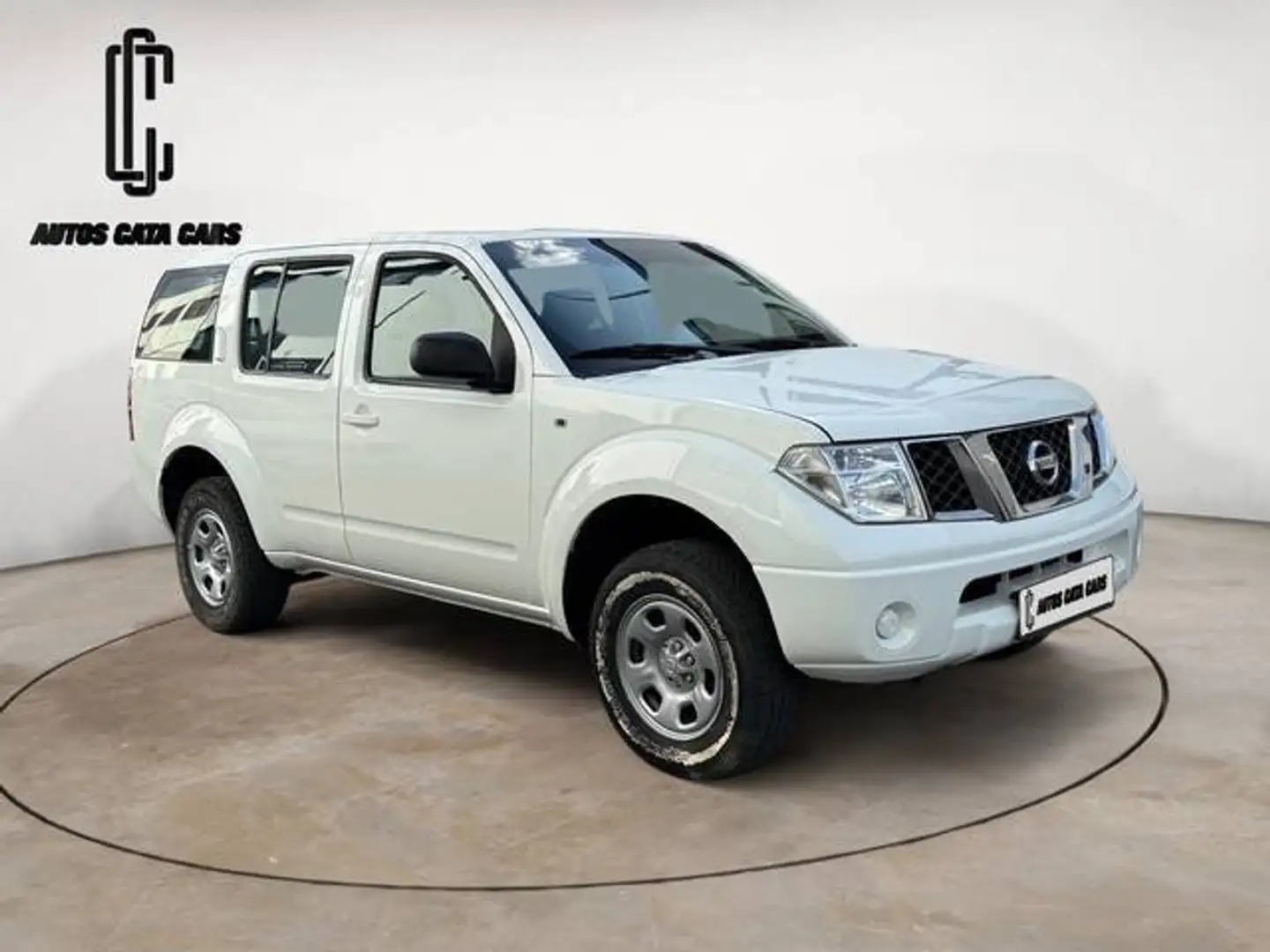Nissan Pathfinder 2.5dCi XE 5pl. Blanco - 1