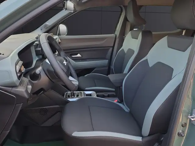 Dacia Duster view 10