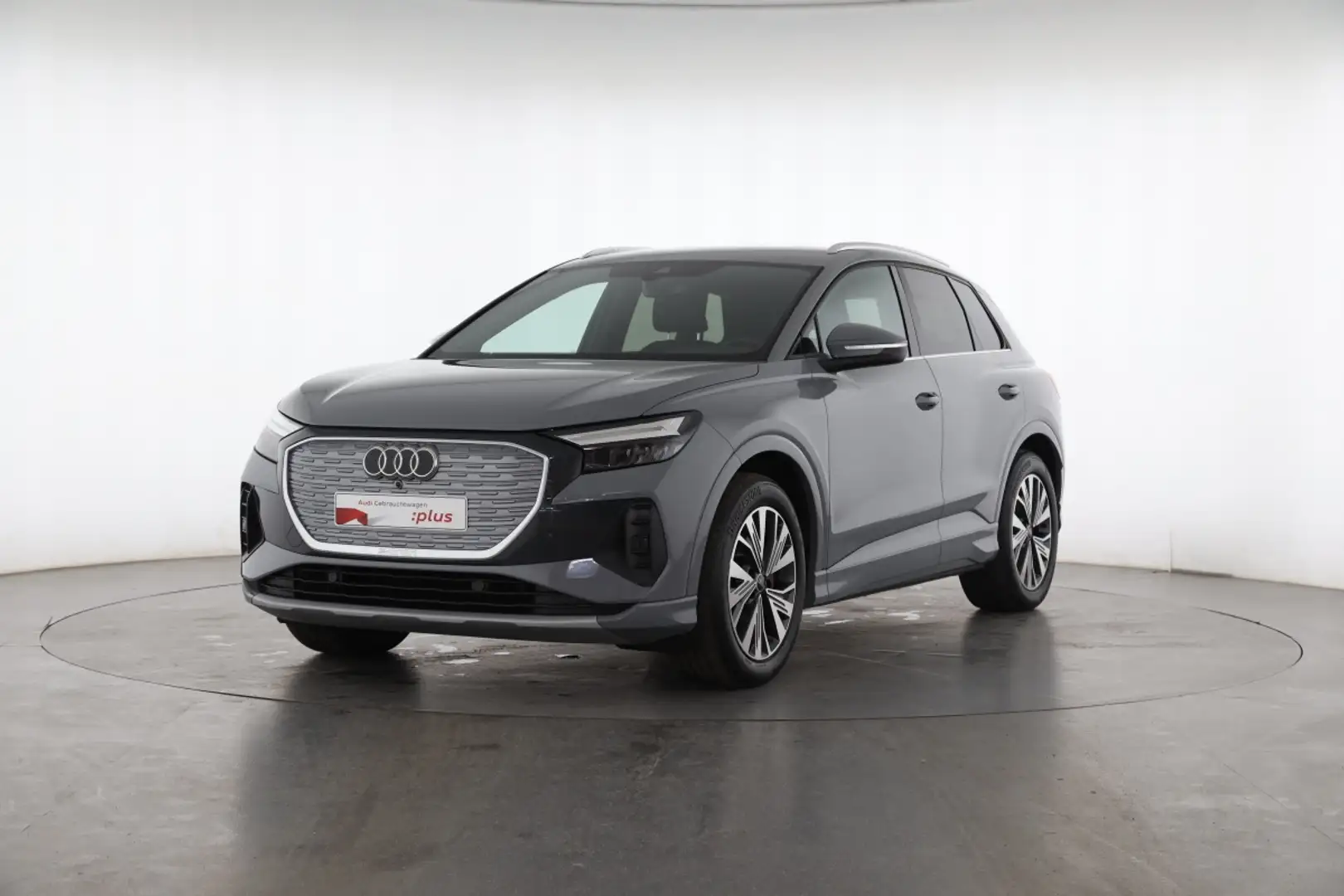 Audi Q4 e-tron Q4 40 e-tron | MMI NAVI PLUS | LED | SITZH. | Grijs - 2