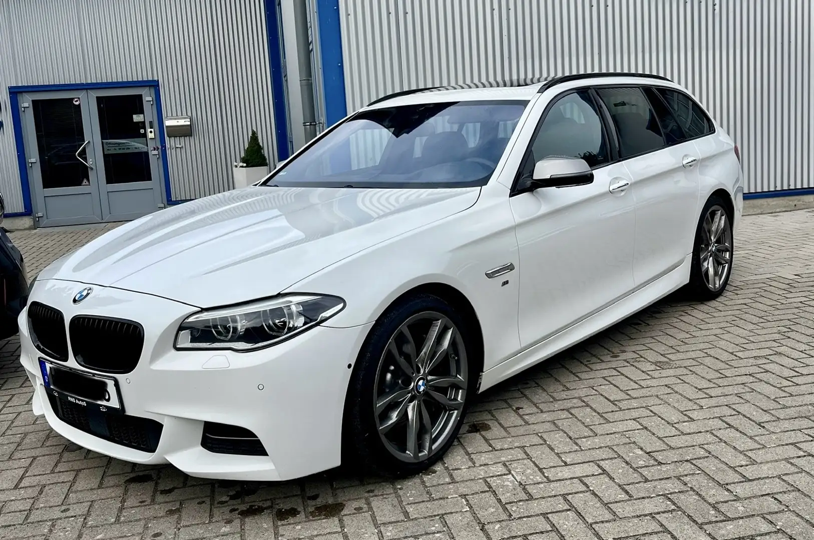 BMW M550 M550 d xDrive Weiß - 1