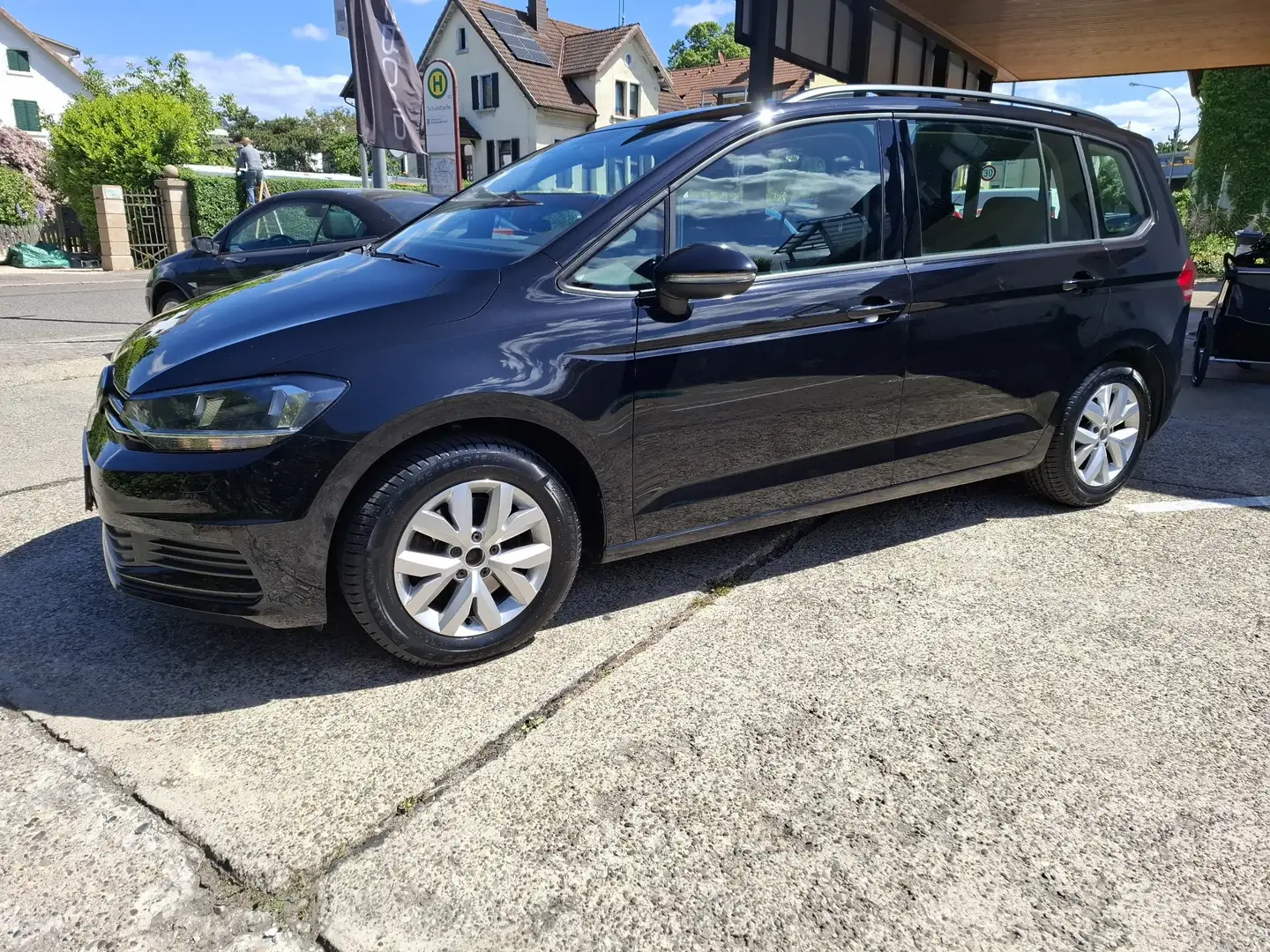 Volkswagen Touran 1.2 TSI (BlueMotion Technology) Trendline Noir - 2
