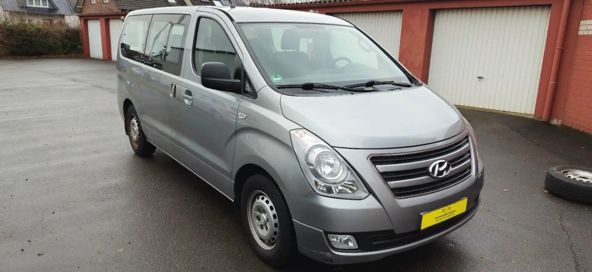 Hyundai H-1 Travel Comfort AUTOMATIK,NEUE KETTE u. KÜHL. Silber - 2