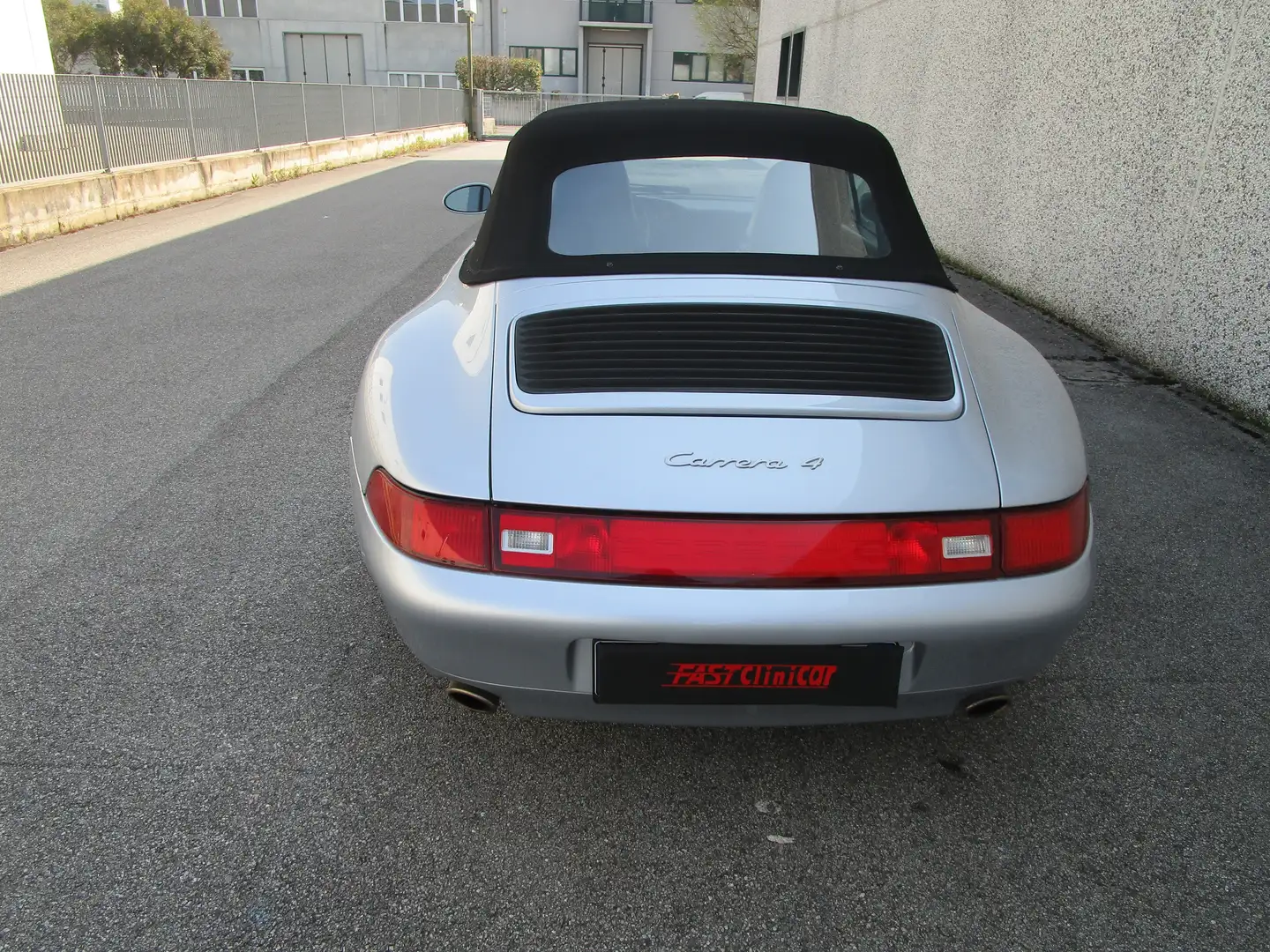 Porsche 993 911 Cabrio 3.6 Carrera 4 Zilver - 1