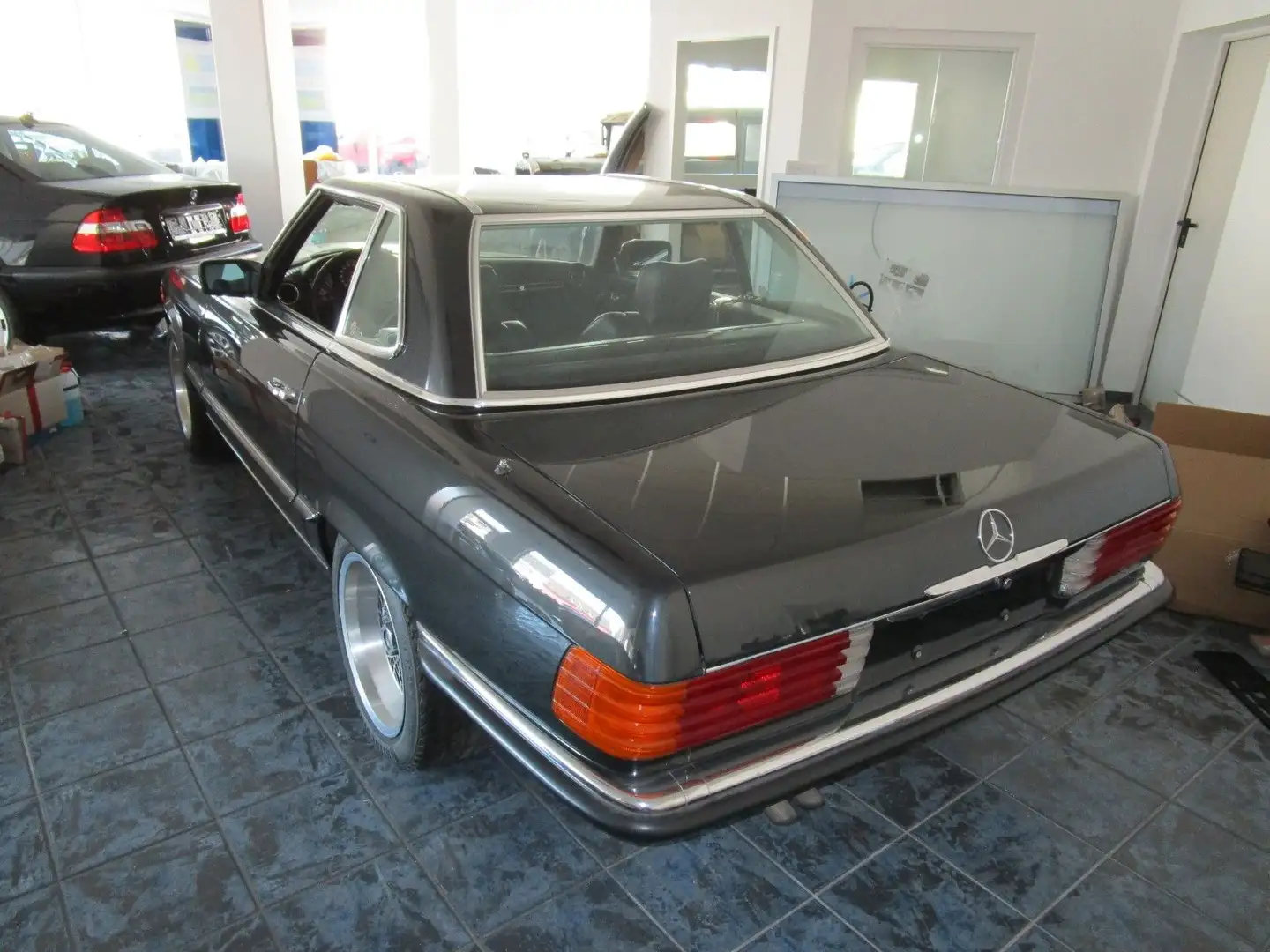 Mercedes-Benz SL 280 original 43000KM Deutsches Fahrzeug!!!! Schwarz - 2
