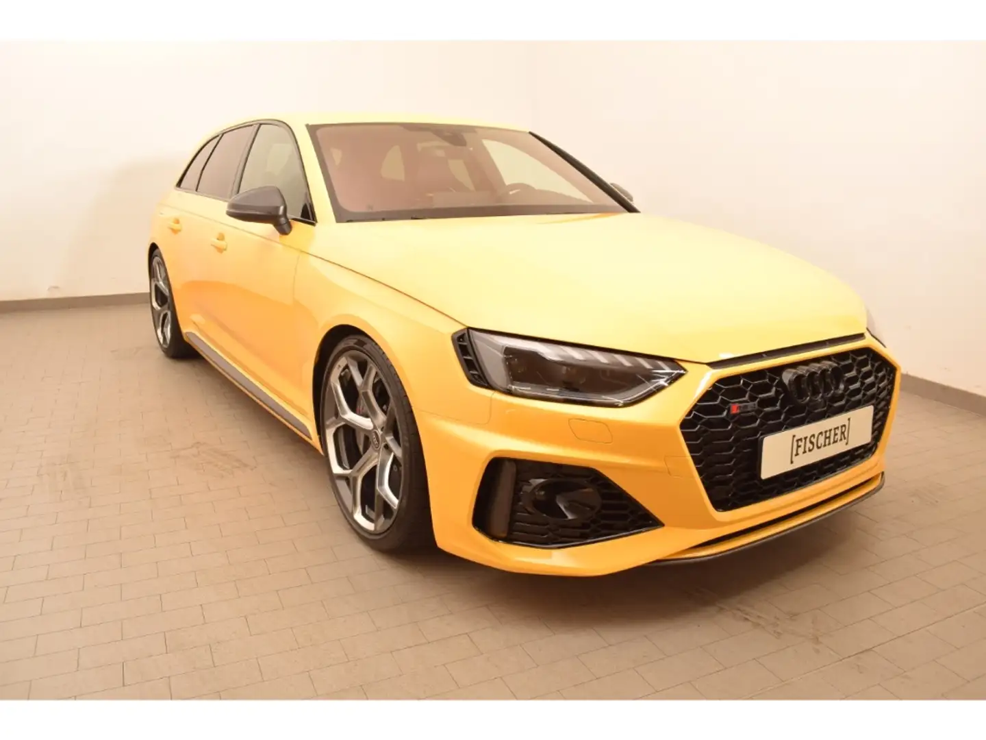 Audi RS4 Avant edition 25 years Nr.240 von 250 Imolagelb Ma Yellow - 2