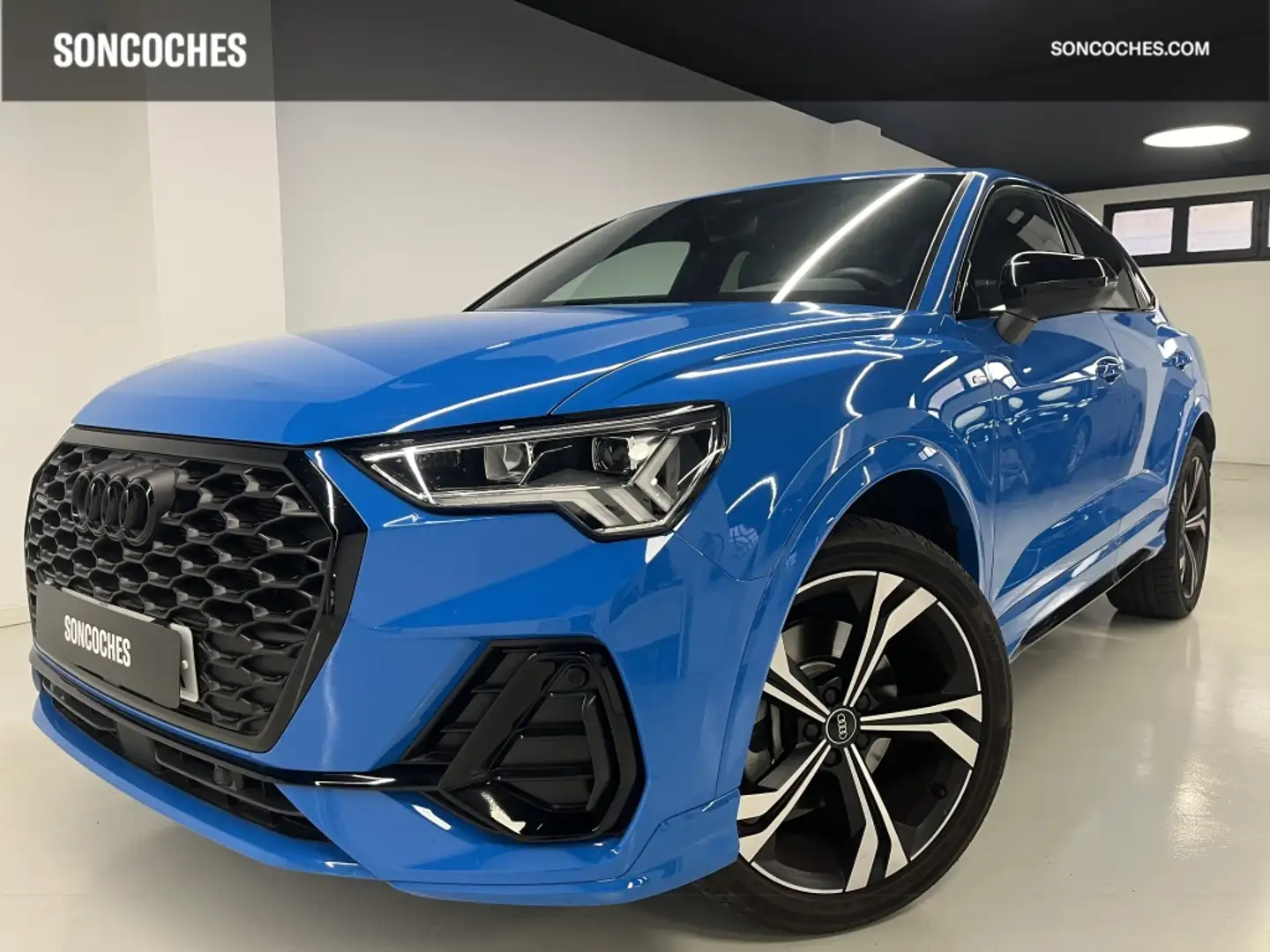 Audi Q3 Sportback 40 TFSI quattro Black line S tronic Azul - 2
