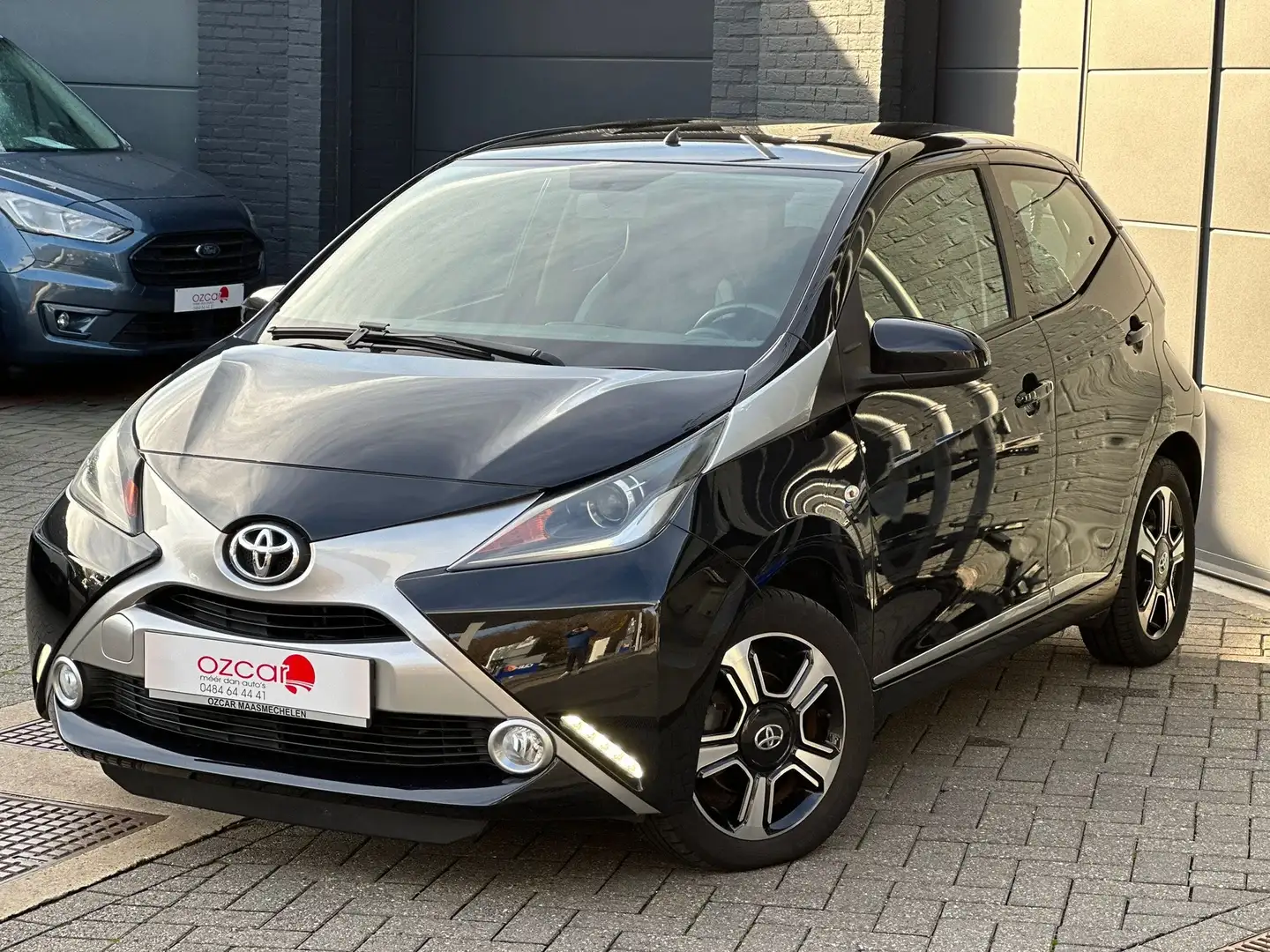 Toyota Aygo 1.0i |AircoGpsCruiseCamera|1Eig| *1JGarantie* - 1