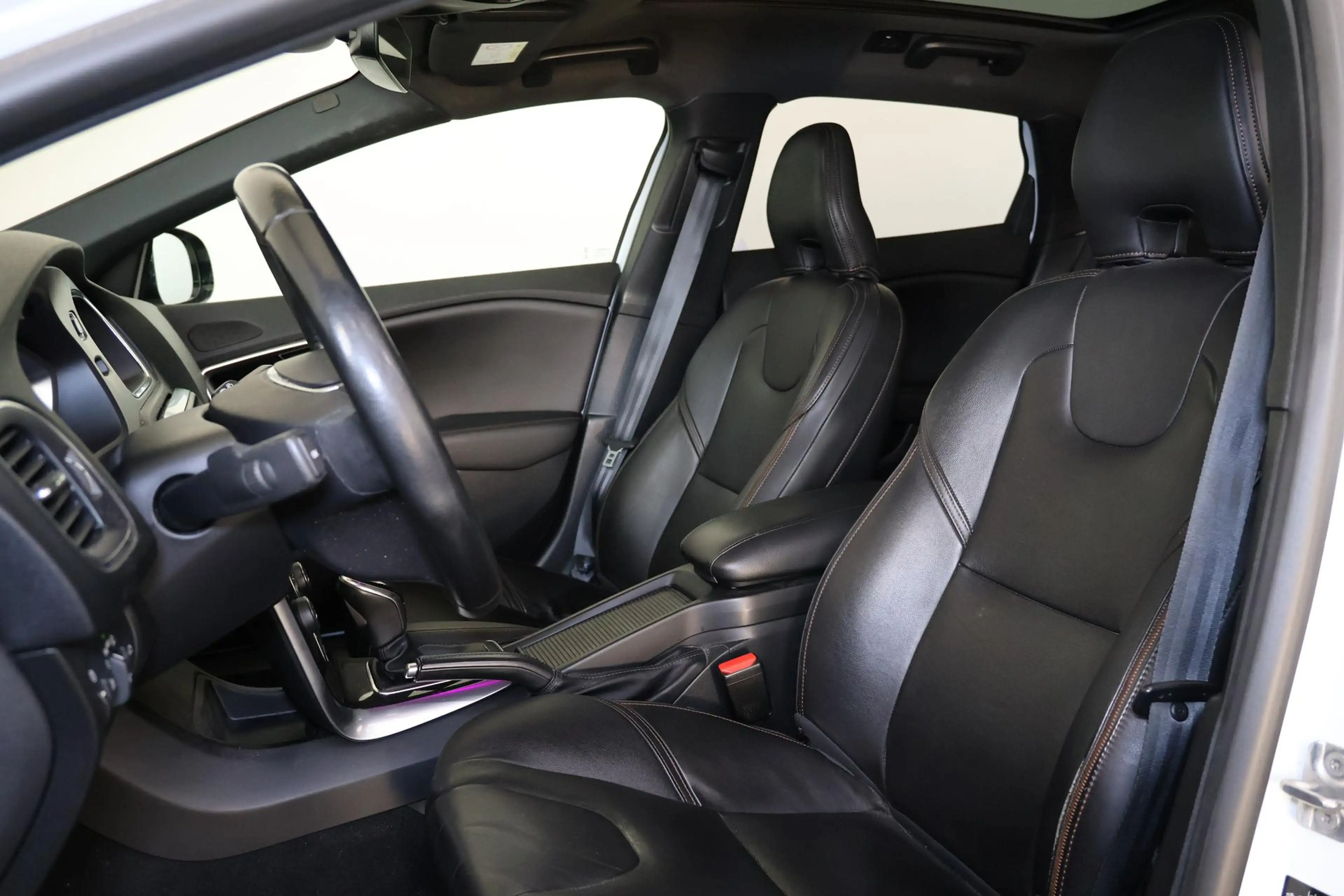Volvo V40 Cross Country T3 Polar Plus Luxury - Panoramadak - Leder - DAB - — photo 15
