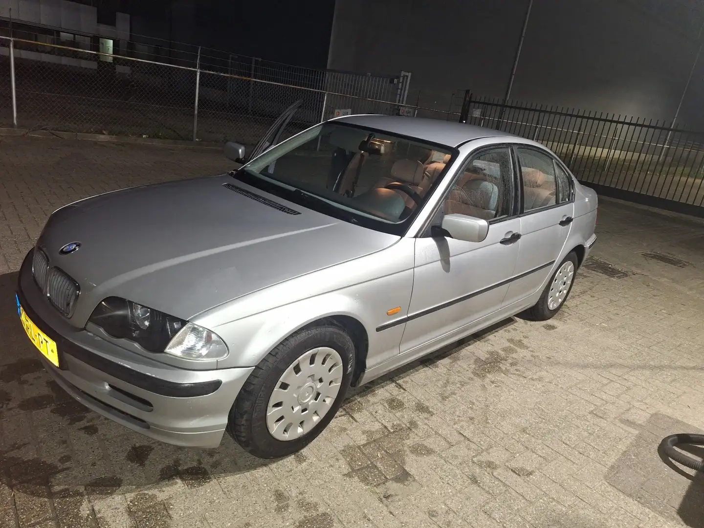 BMW 330 316i Ezüst - 2