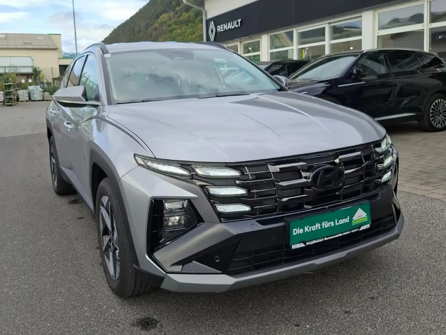 Hyundai TUCSON 1,6 T-GDI 48V 2WD Go! DCT Silber - 1