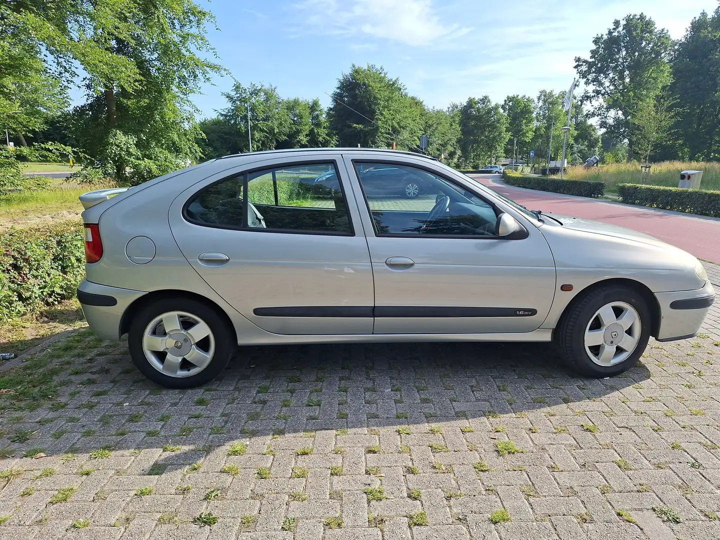 Renault Megane Megane 1.6-16V Expression - 2