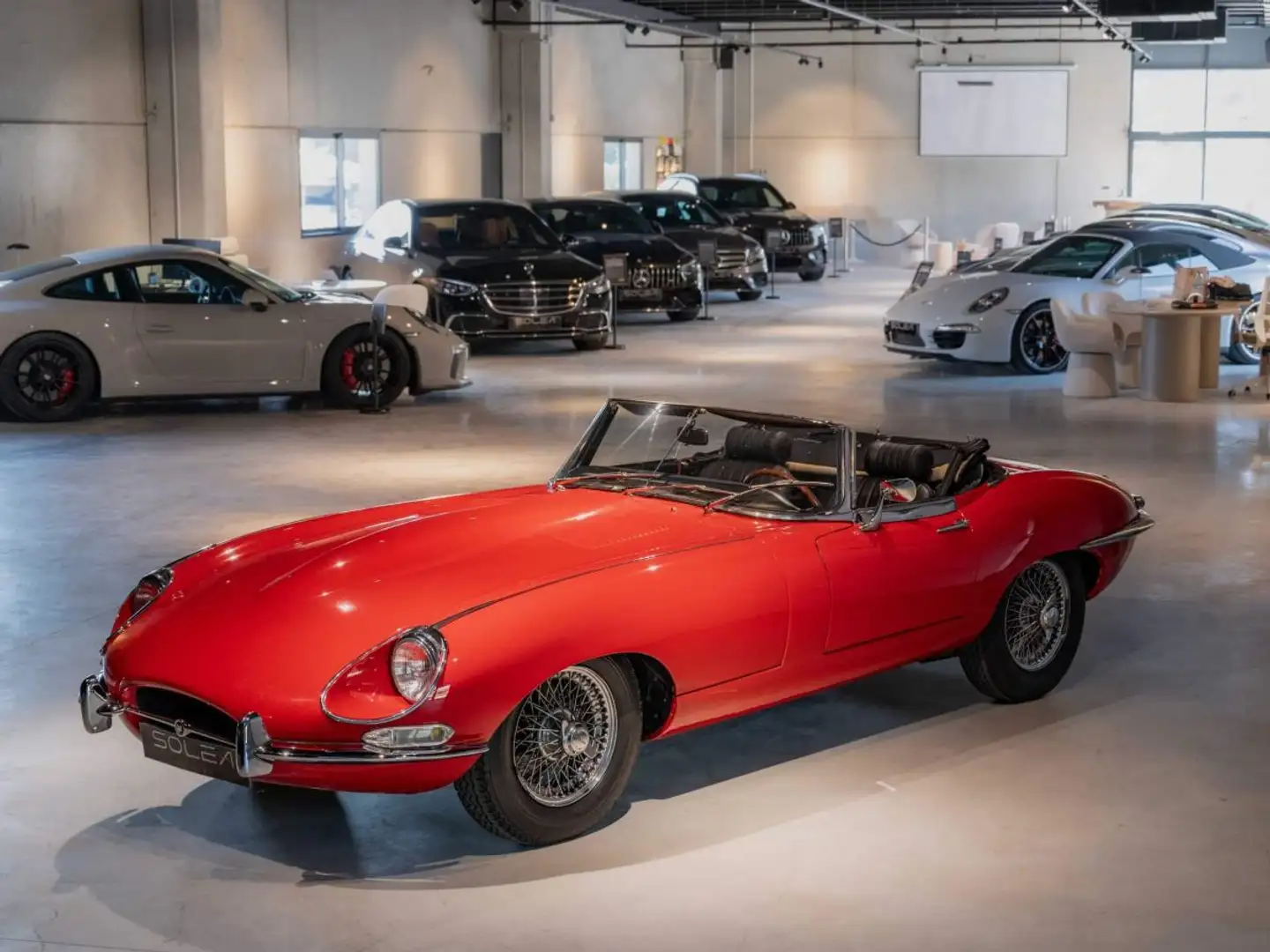 Jaguar E-Type Type E 4.2 Cabriolet Rojo - 1