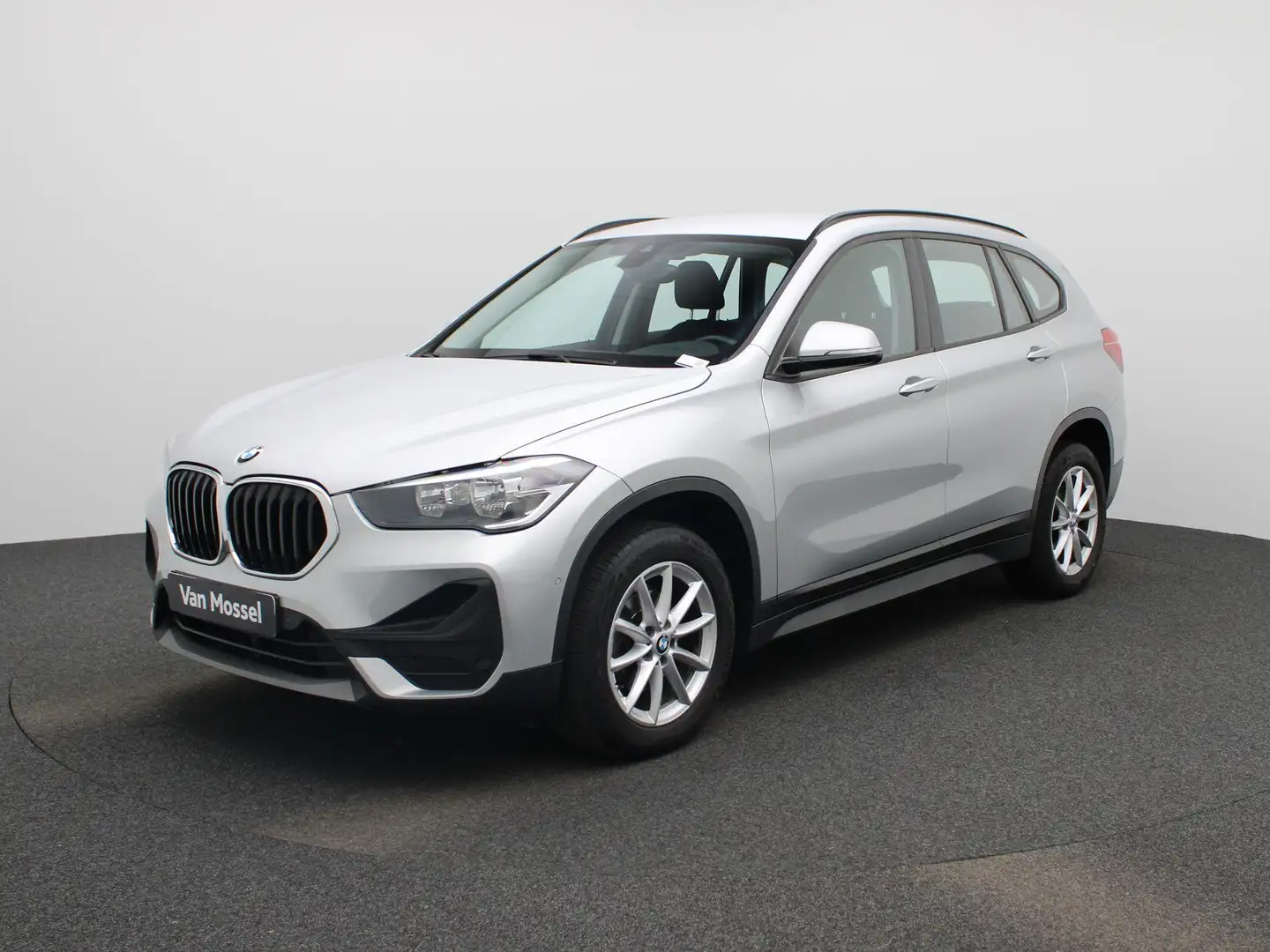 BMW X1 sDrive16dA (85 kW) NAVI | PDC | CAMERA | Zetelverw Argent - 1