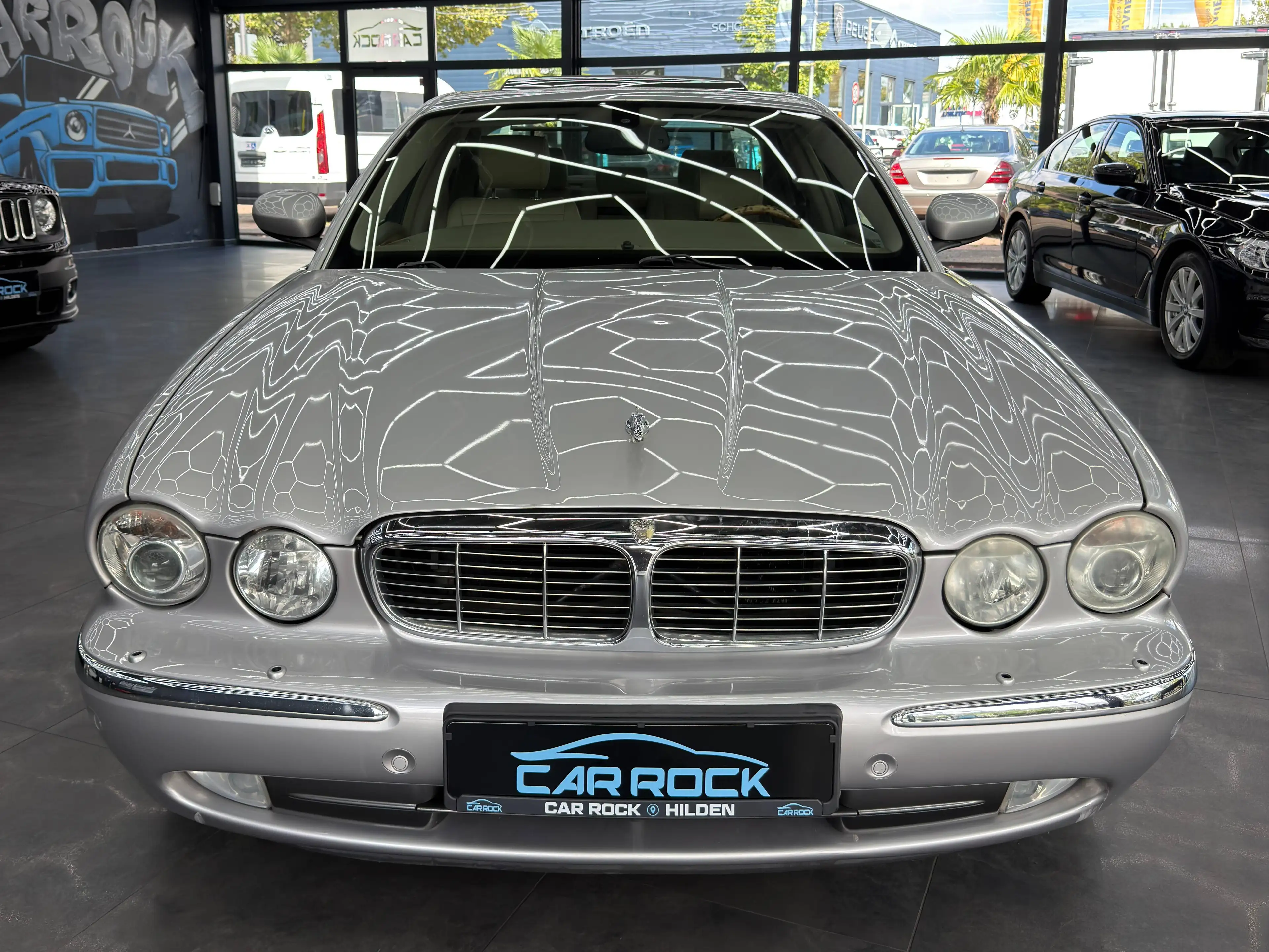 Jaguar XJ8 4.2 V8 Executive / Fond- Entertainment / Schiebedach/ Leder/ Navi/ Sitzh. v+h/ Telefon/ — photo 8