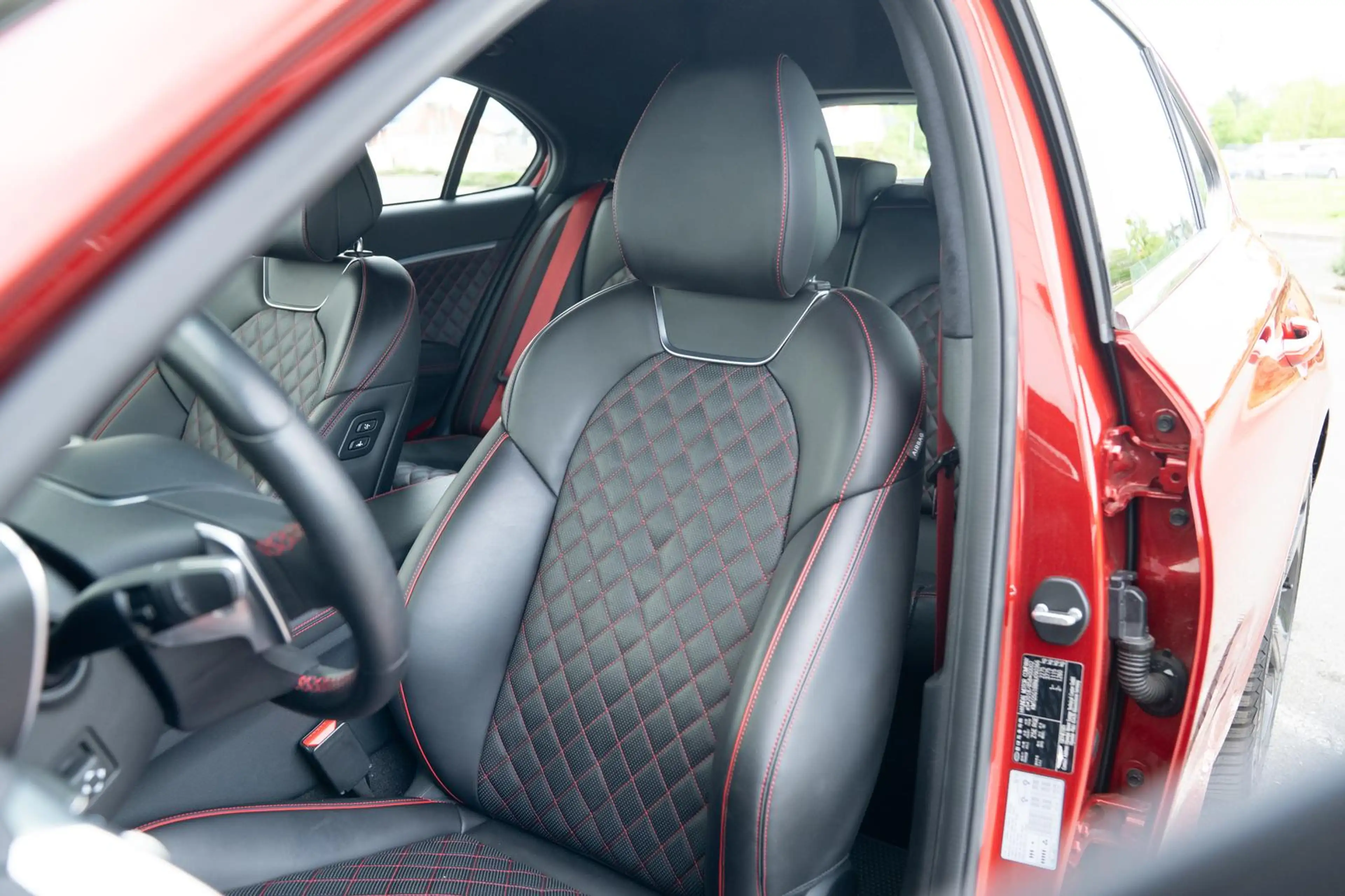 Genesis G70 Shooting Brake 2.2 CRDi Sport*LED*NAVI*HUD* — photo 14