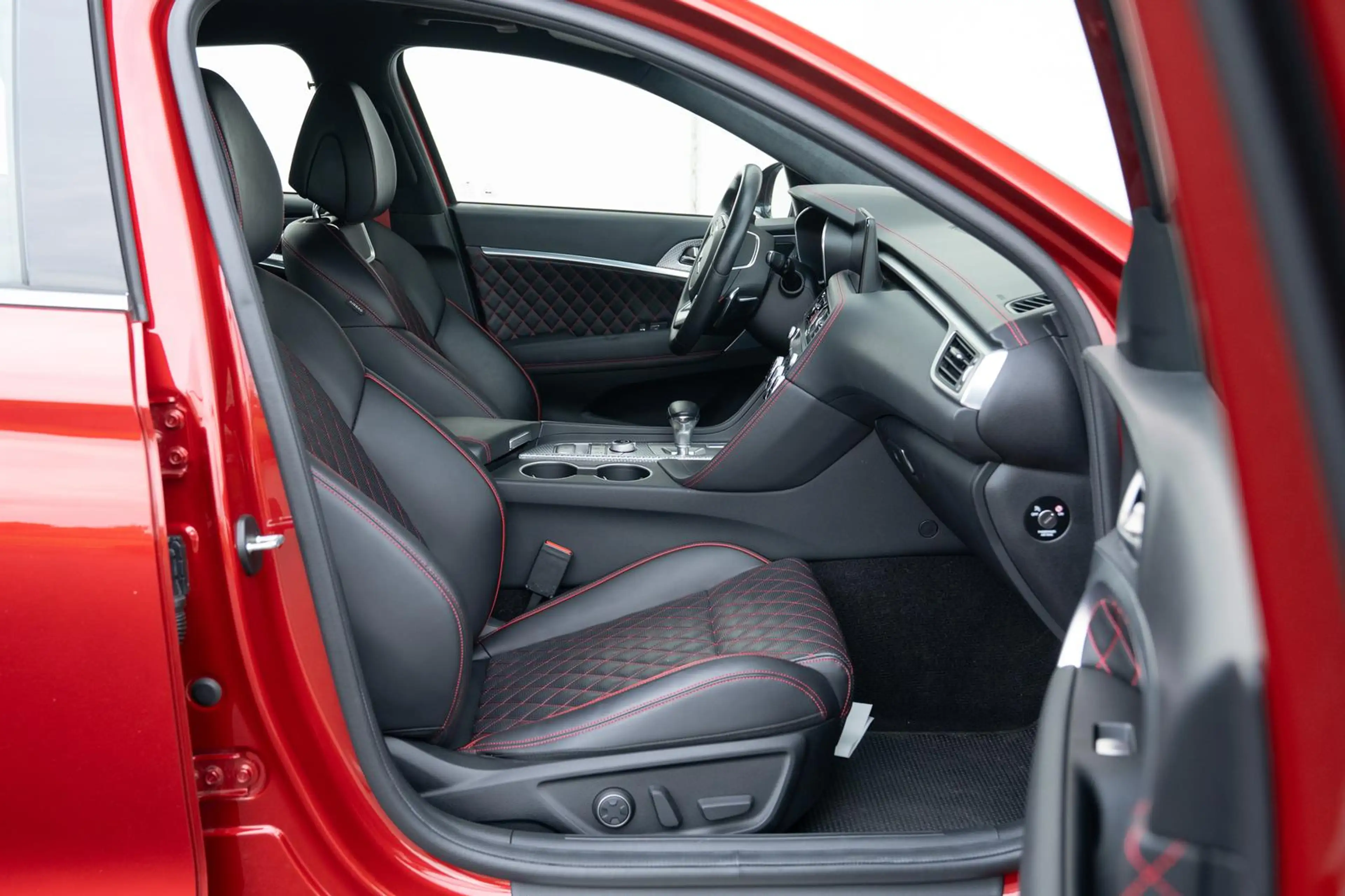 Genesis G70 Shooting Brake 2.2 CRDi Sport*LED*NAVI*HUD* — photo 13