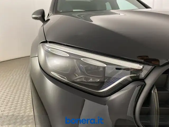 Mercedes-Benz GLC Class view 8