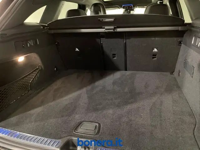 Mercedes-Benz GLC Class view 9