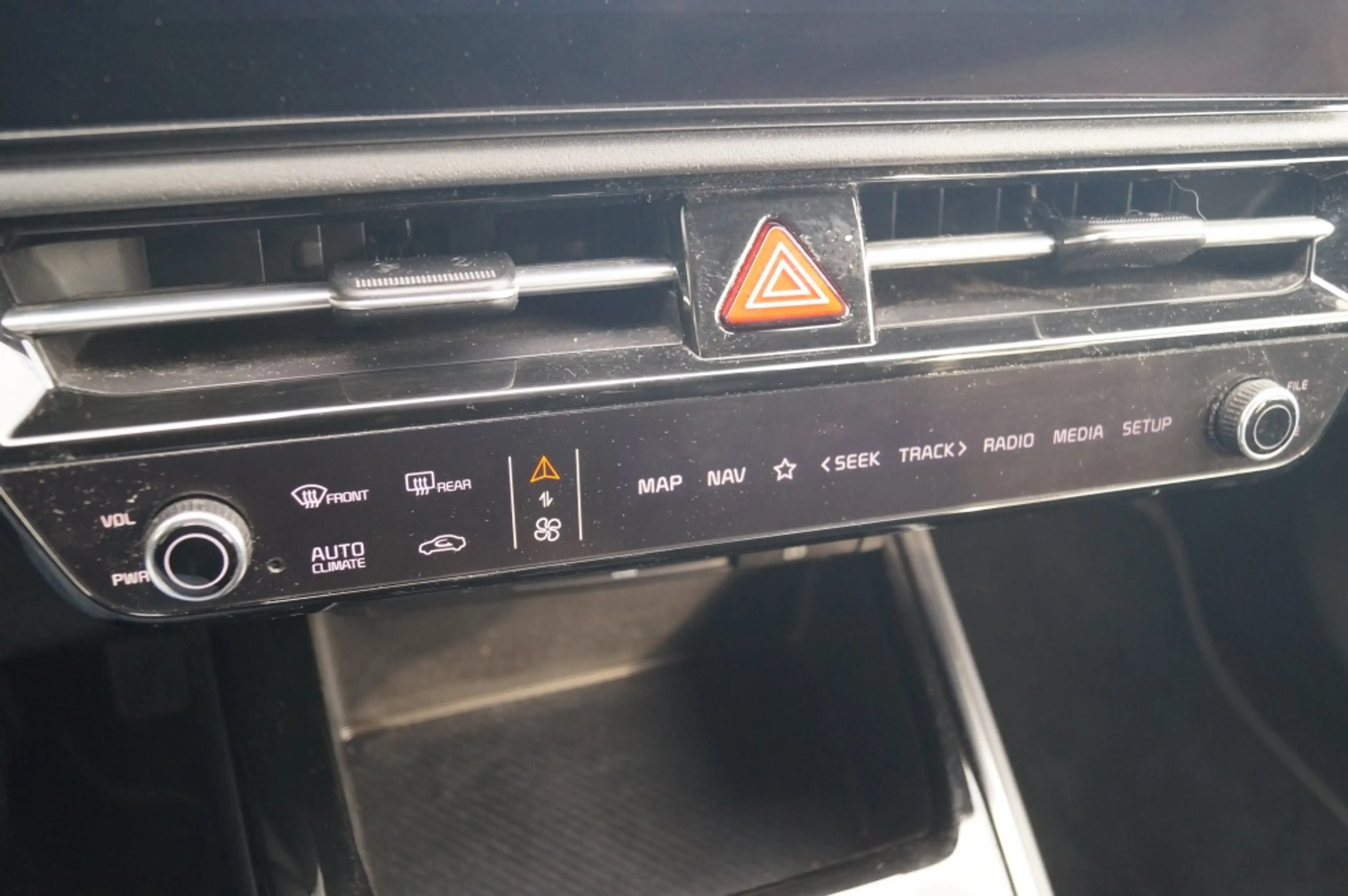 Kia Niro 1.6 GDi Hybrid DynamicPlusLine -LEER-S.DAK-ECC-CAM — photo 25