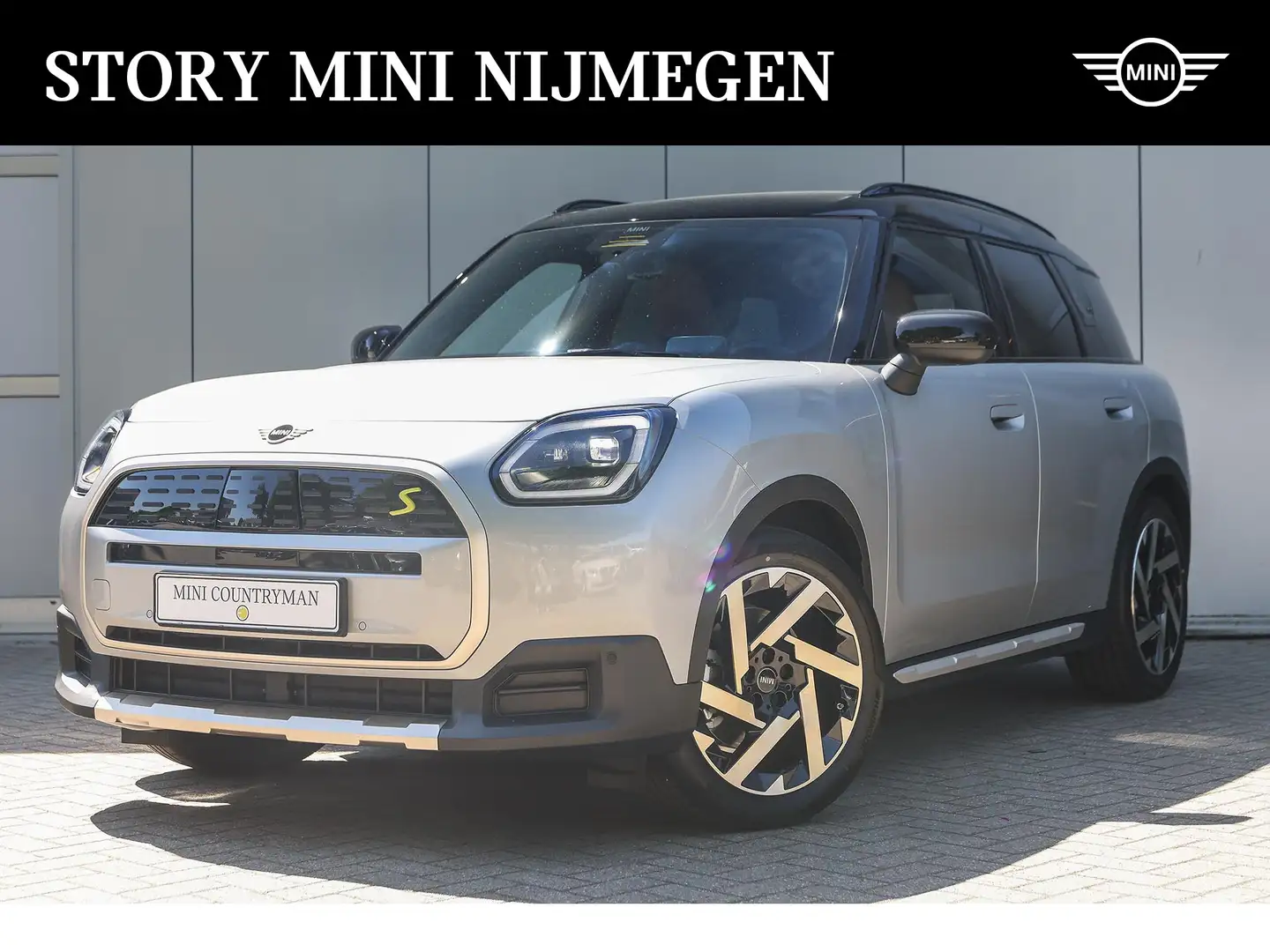 MINI Cooper S Countryman E ALL4 Automaat / Favoured Trim / Pakket M / 19" K Plateado - 1