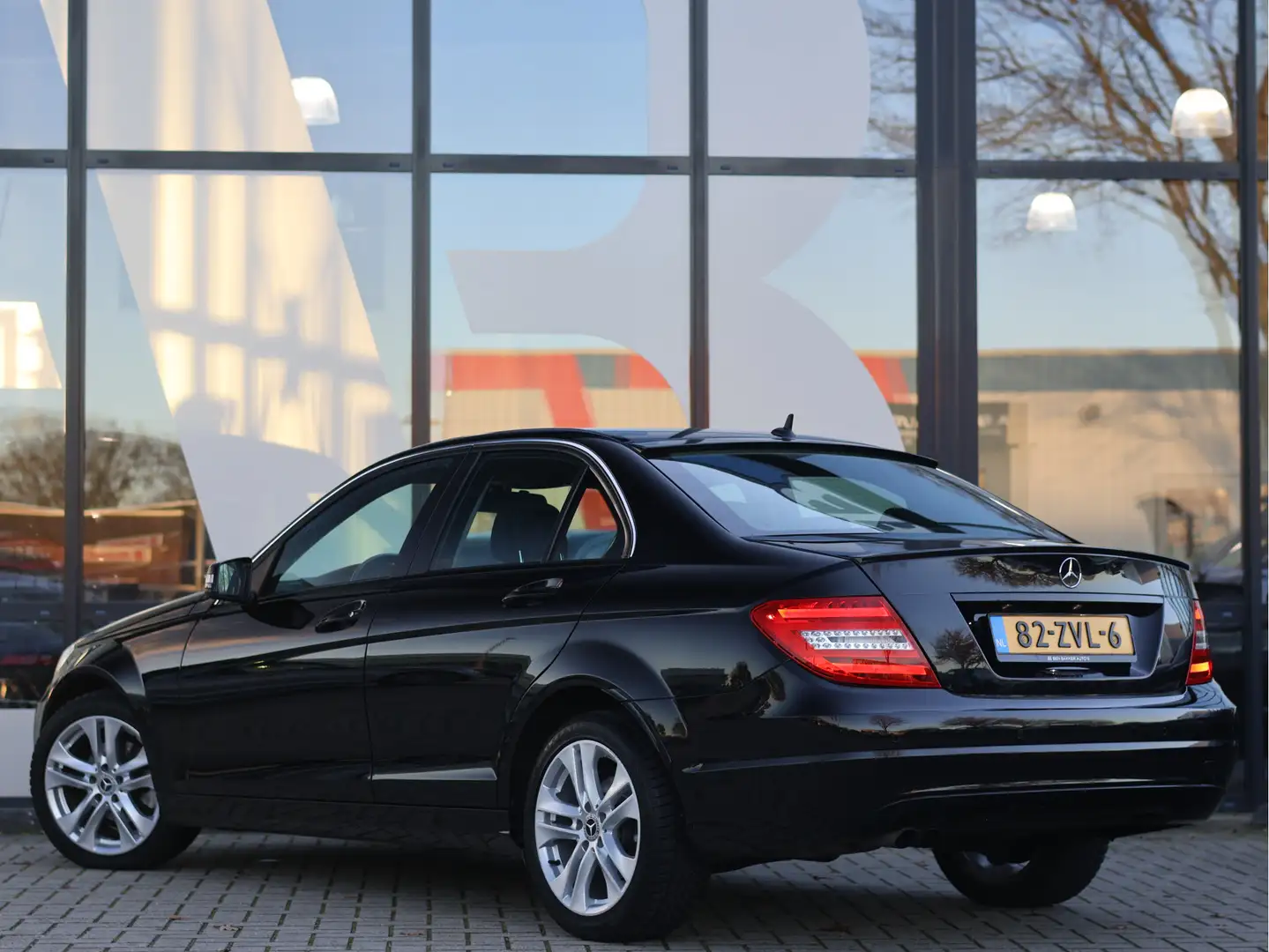 Mercedes-Benz C 180 Business Class Automaat | Cruise | Navi | Clima | Noir - 2