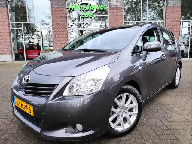 Toyota Verso 1.8 VVT-i Dynamic Business 7p. Automaat - Trekhaak