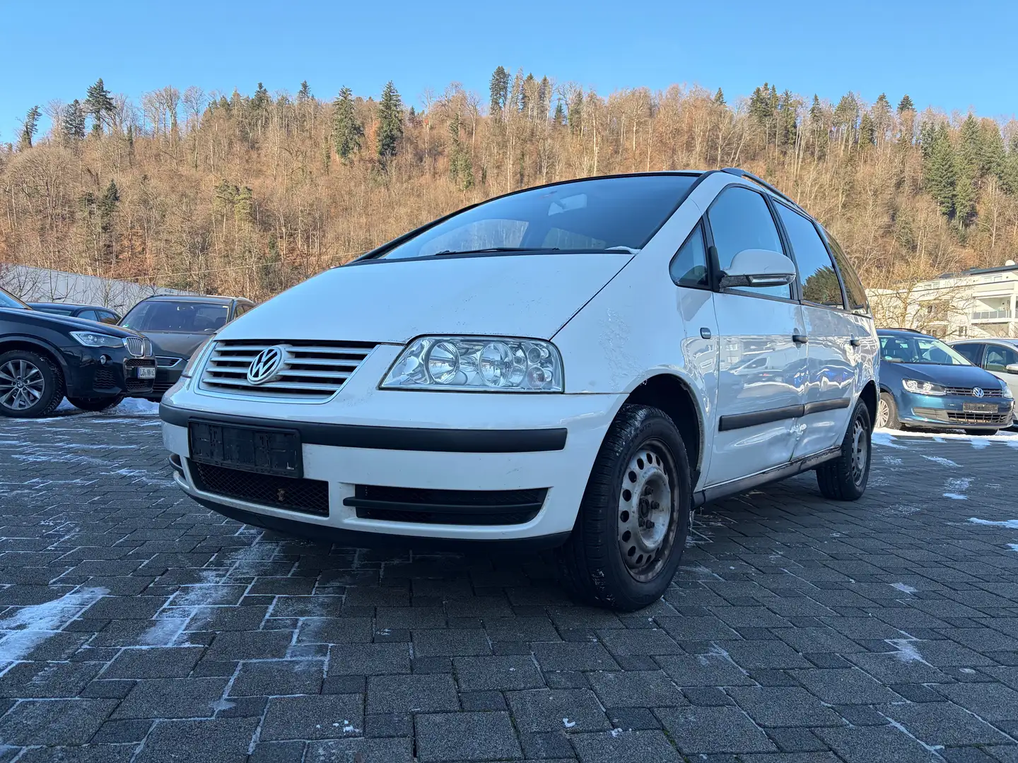 Volkswagen Sharan Trendline 7-SITZER*HU bis 03/2027* Weiß - 1