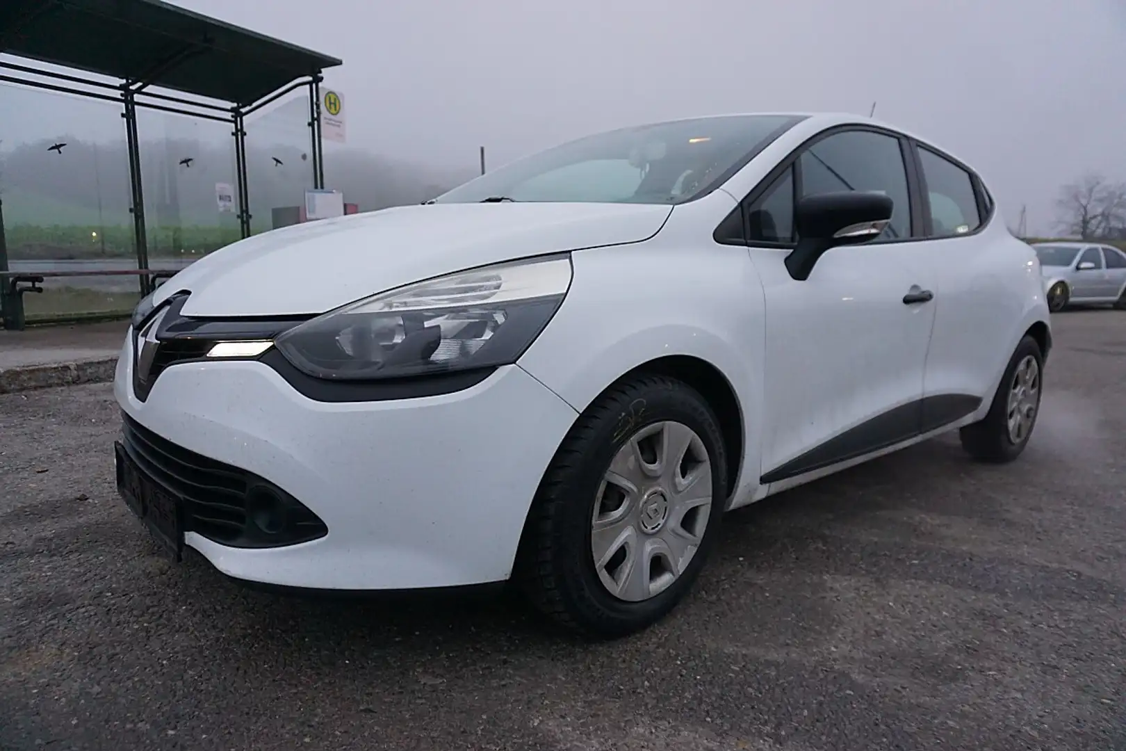 Renault Clio Expression dCi 90 83g Weiß - 2