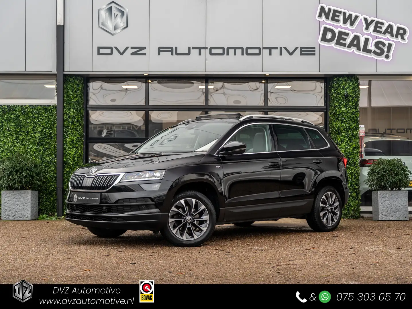 Skoda Karoq 1.5 TSI 150PK DSG Drive | Pano | Camera | ACC | Tr Schwarz - 1