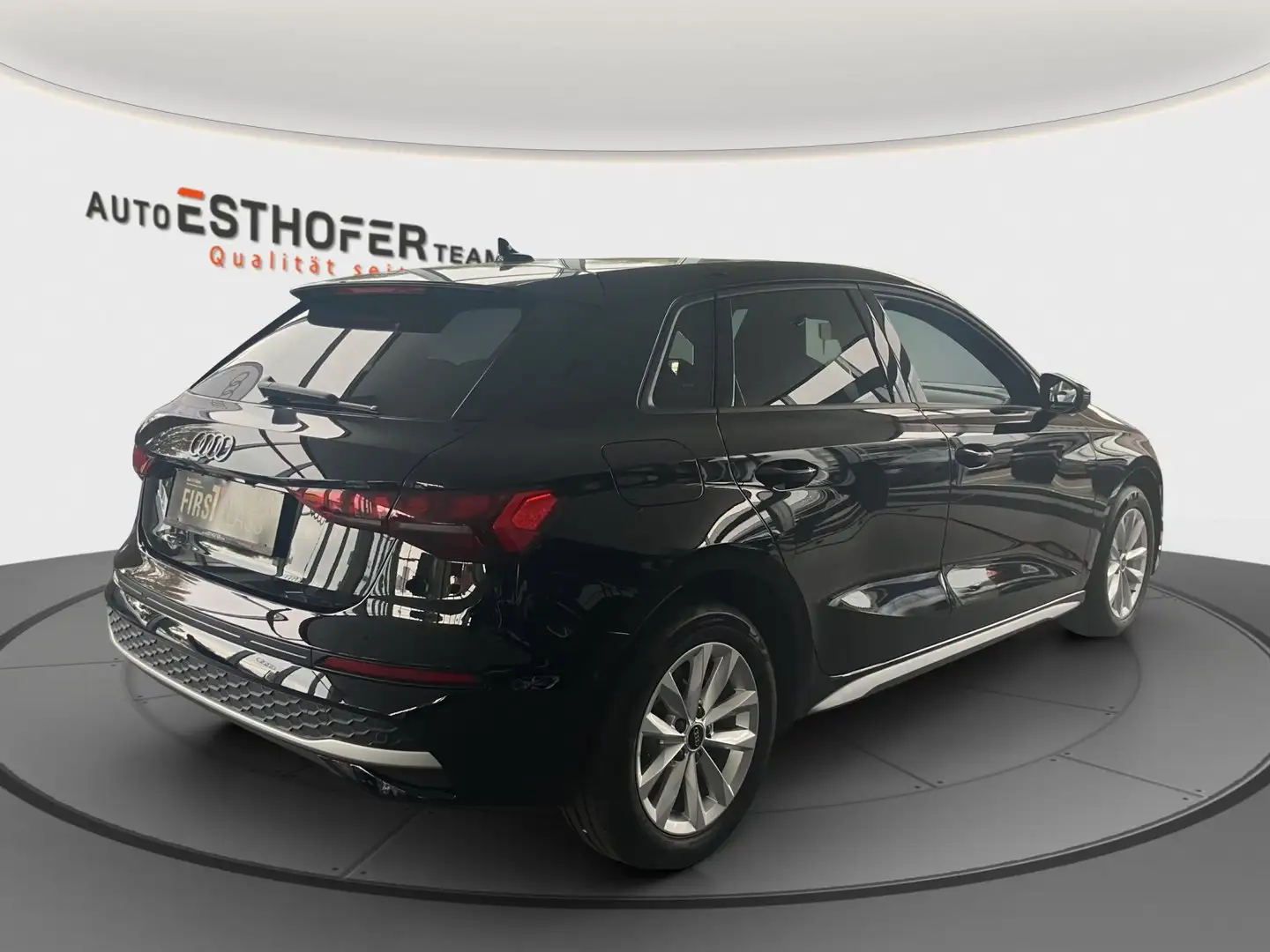 Audi A3 30 TDI Schwarz - 2