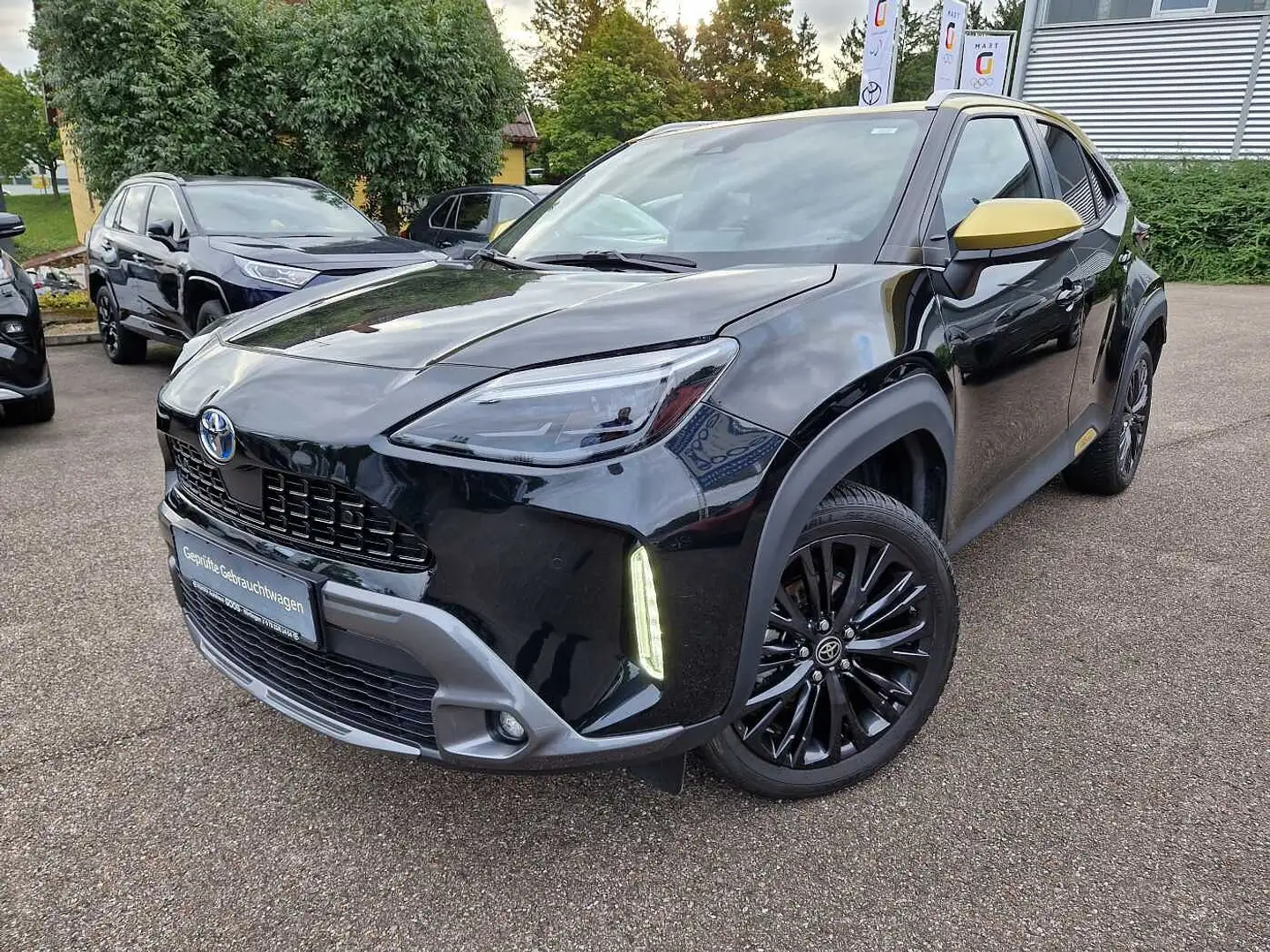Toyota Yaris Cross Hybrid Adventure/Allwetter Schwarz - 1