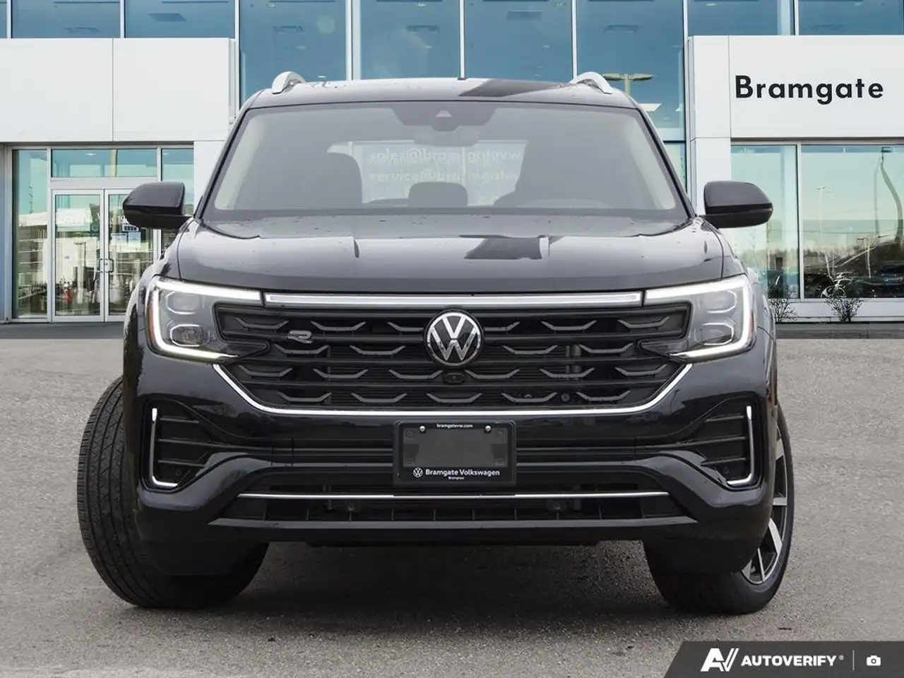 Volkswagen Atlas снимка Volkswagen Atlas