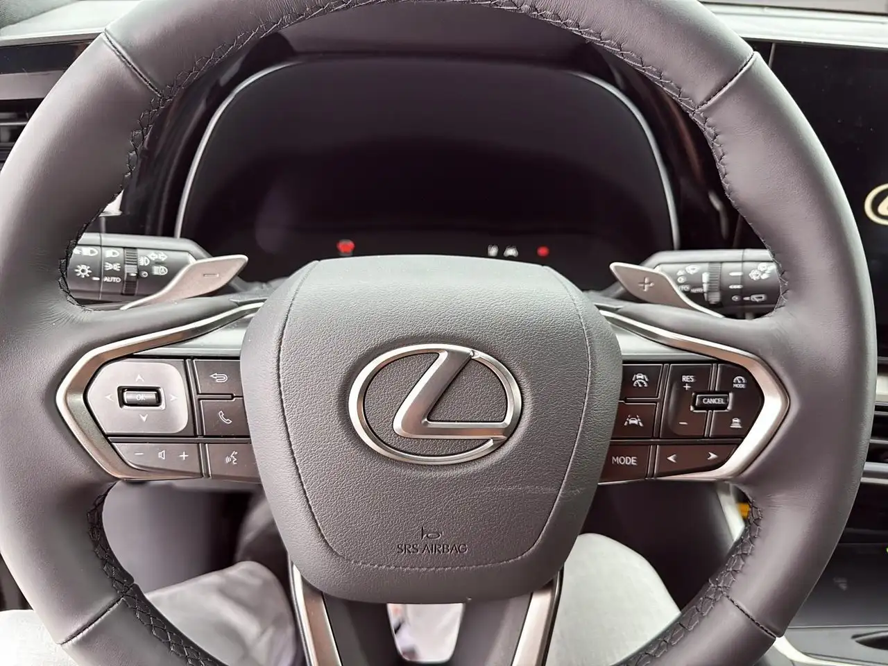 Lexus TX photo Lexus TX