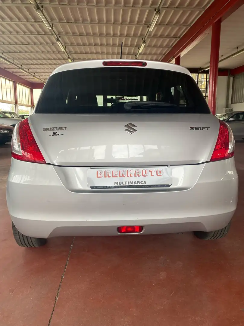 Suzuki Swift 5p 1.2 vvt GL Top Argent - 2