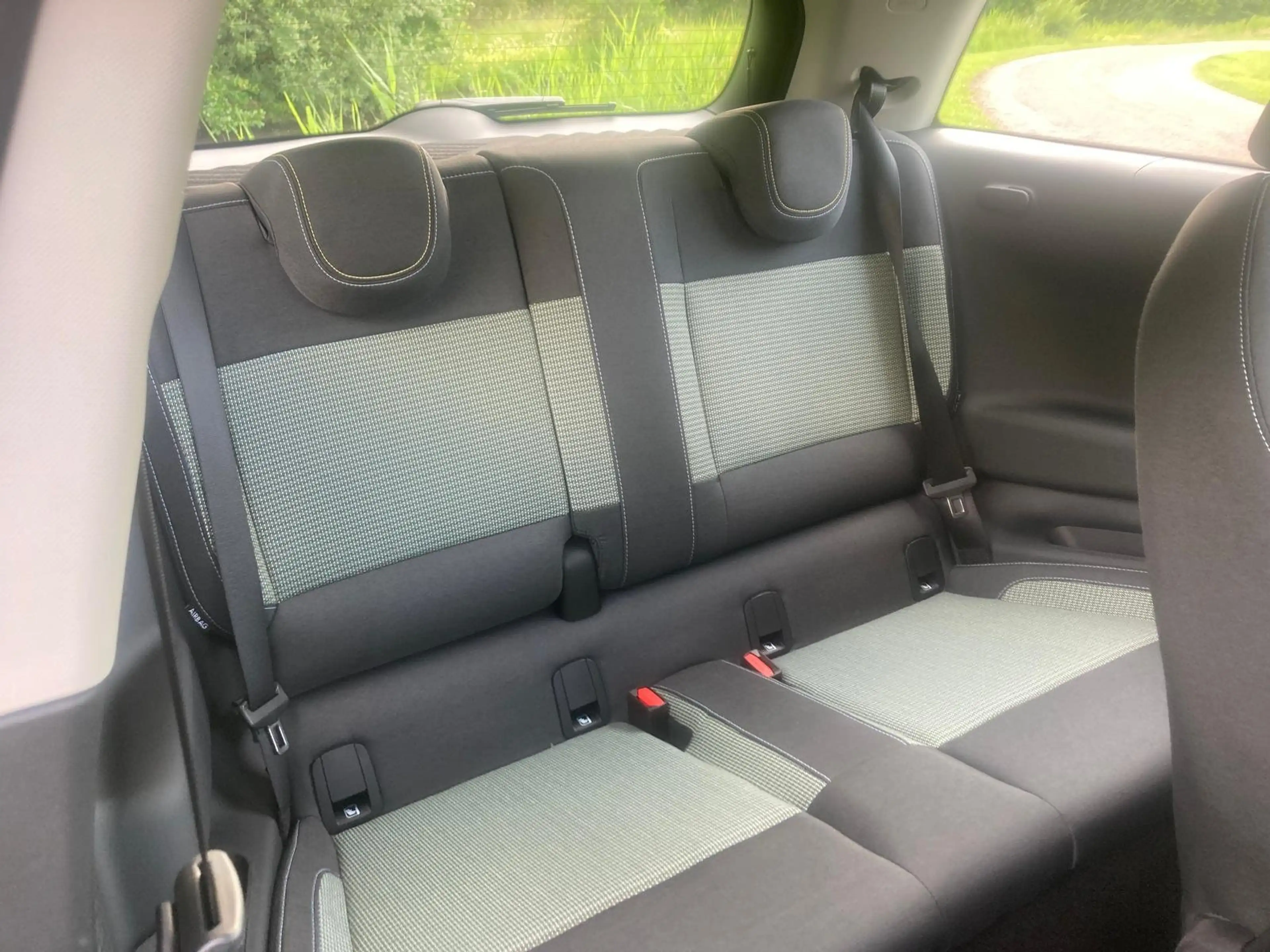 MINI Cooper E Cooper E Es. 40.7kWh — photo 12