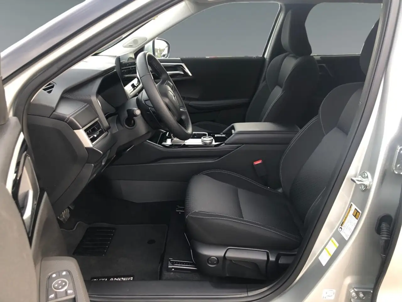 Mitsubishi Outlander снимка Mitsubishi Outlander
