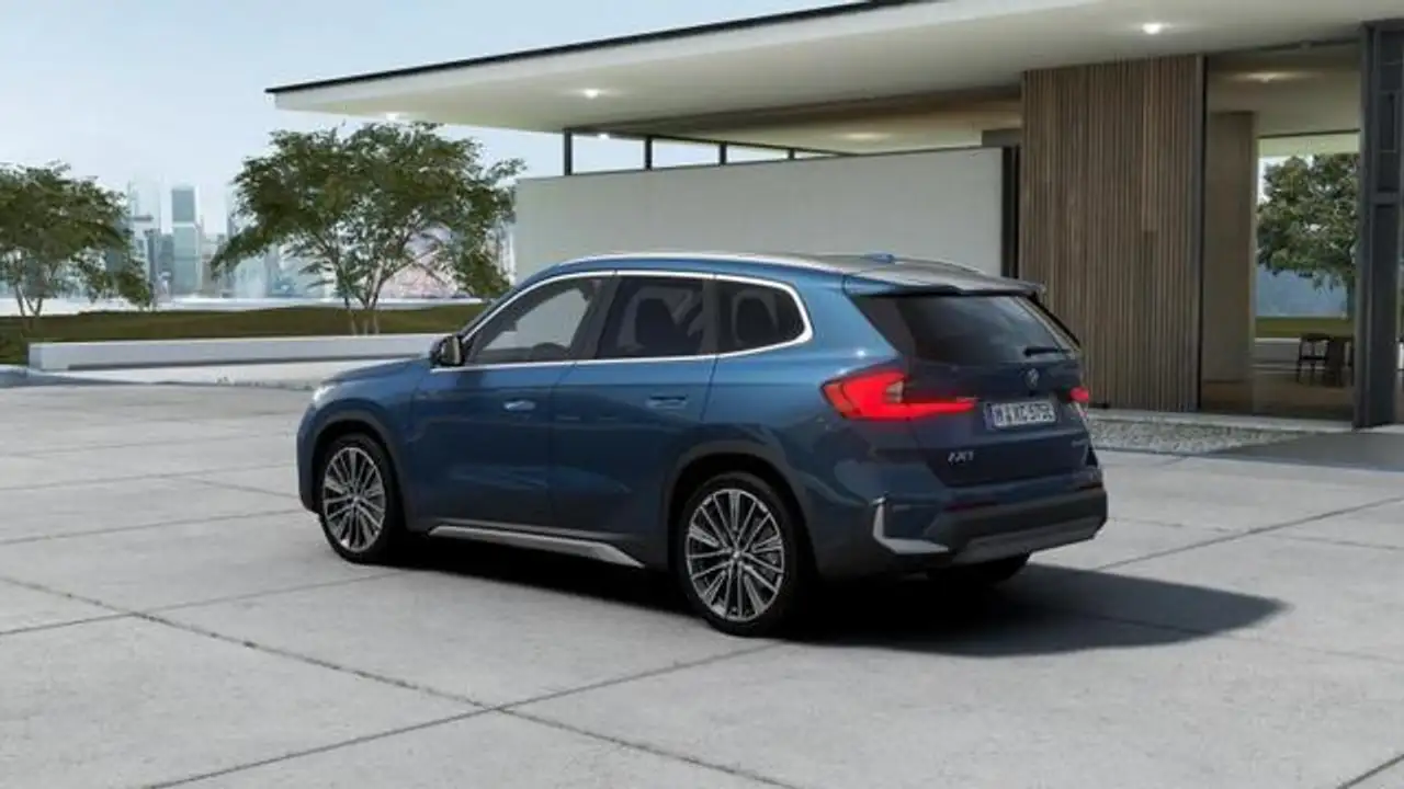 BMW iX1 2026