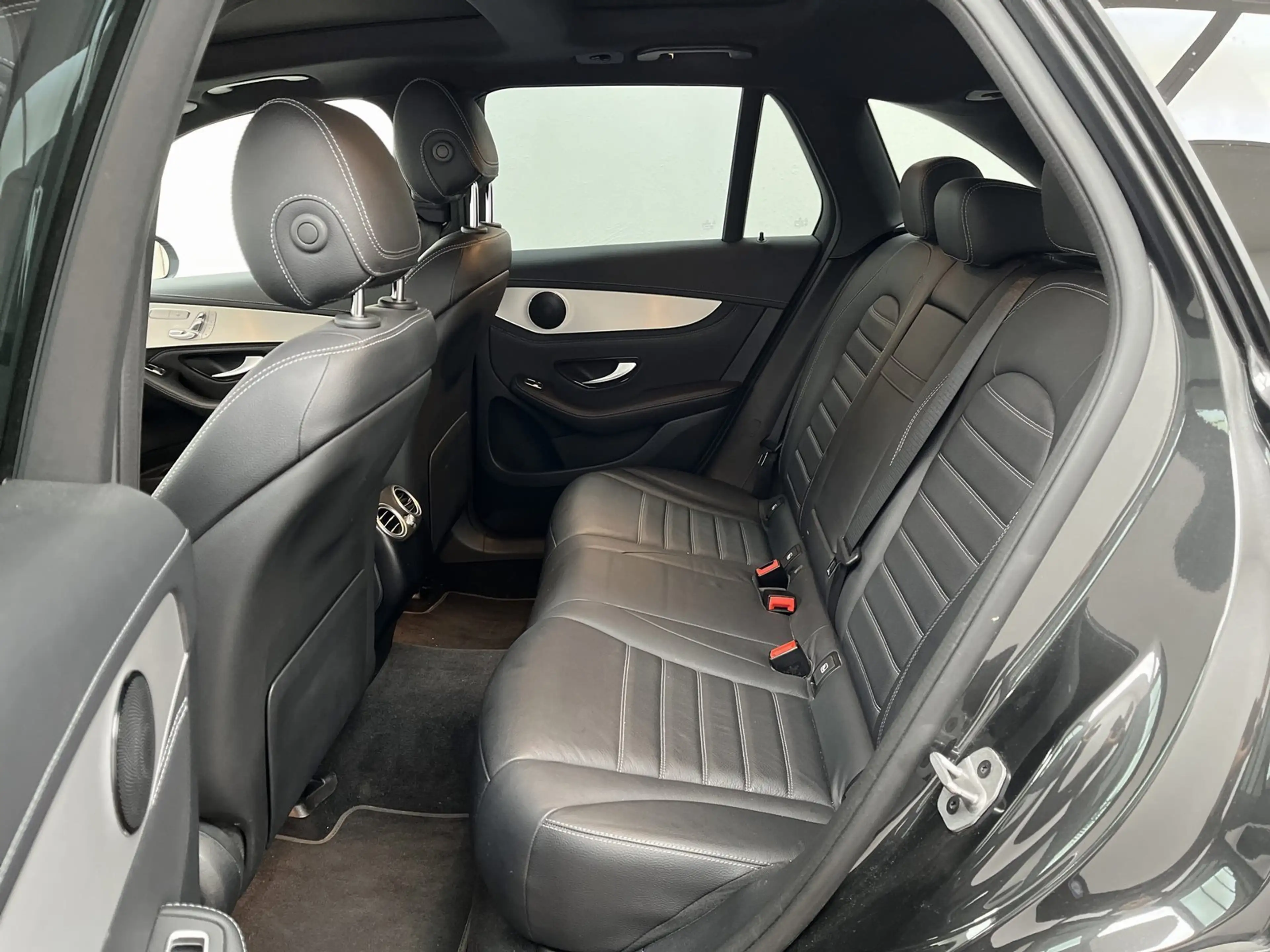 Mercedes-Benz GLC 300 de 4Matic AHK Pano S-Dach ACC El.Heckkl. — photo 12