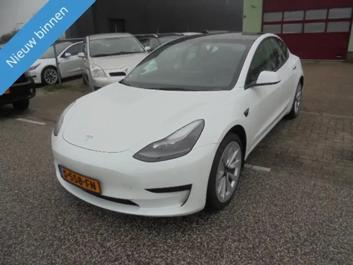 Tesla Model 3 Ryzen Accu tot 100% Laden Direct rijden Weiß - 1