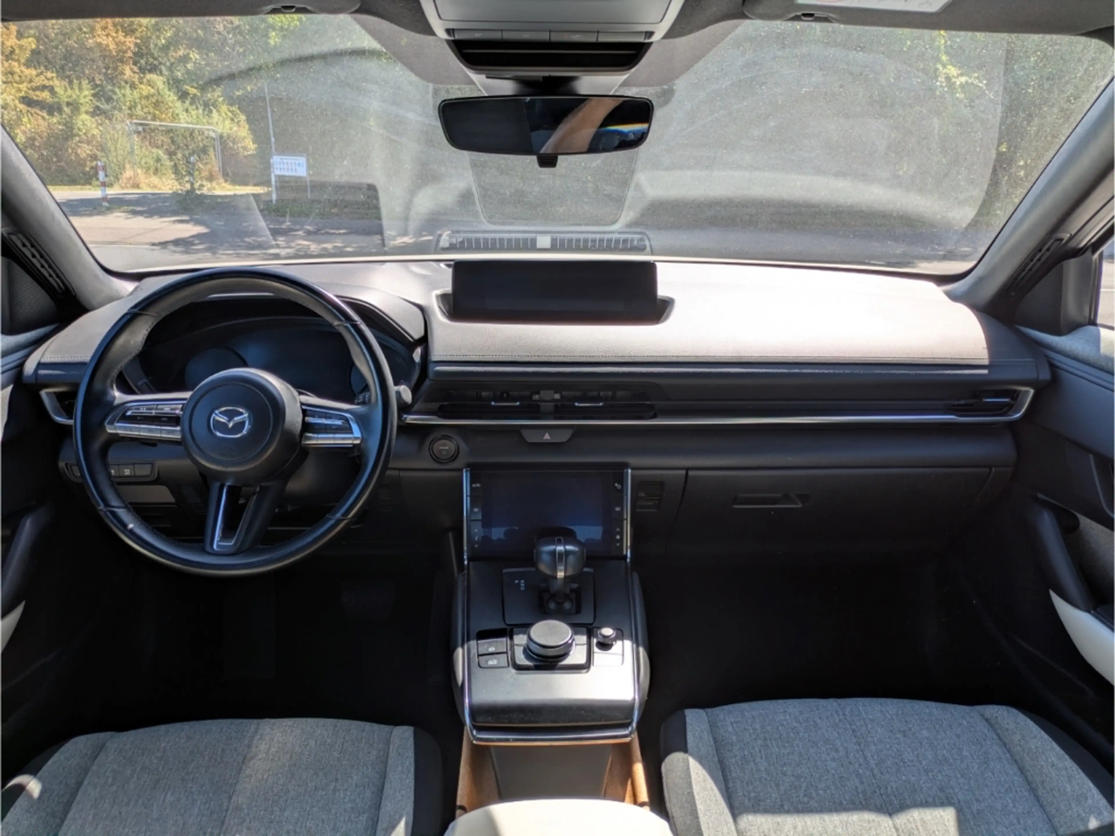 Mazda MX-30 HUD Navi ACC Apple CarPlay Klimaautom DAB Keyless — photo 8