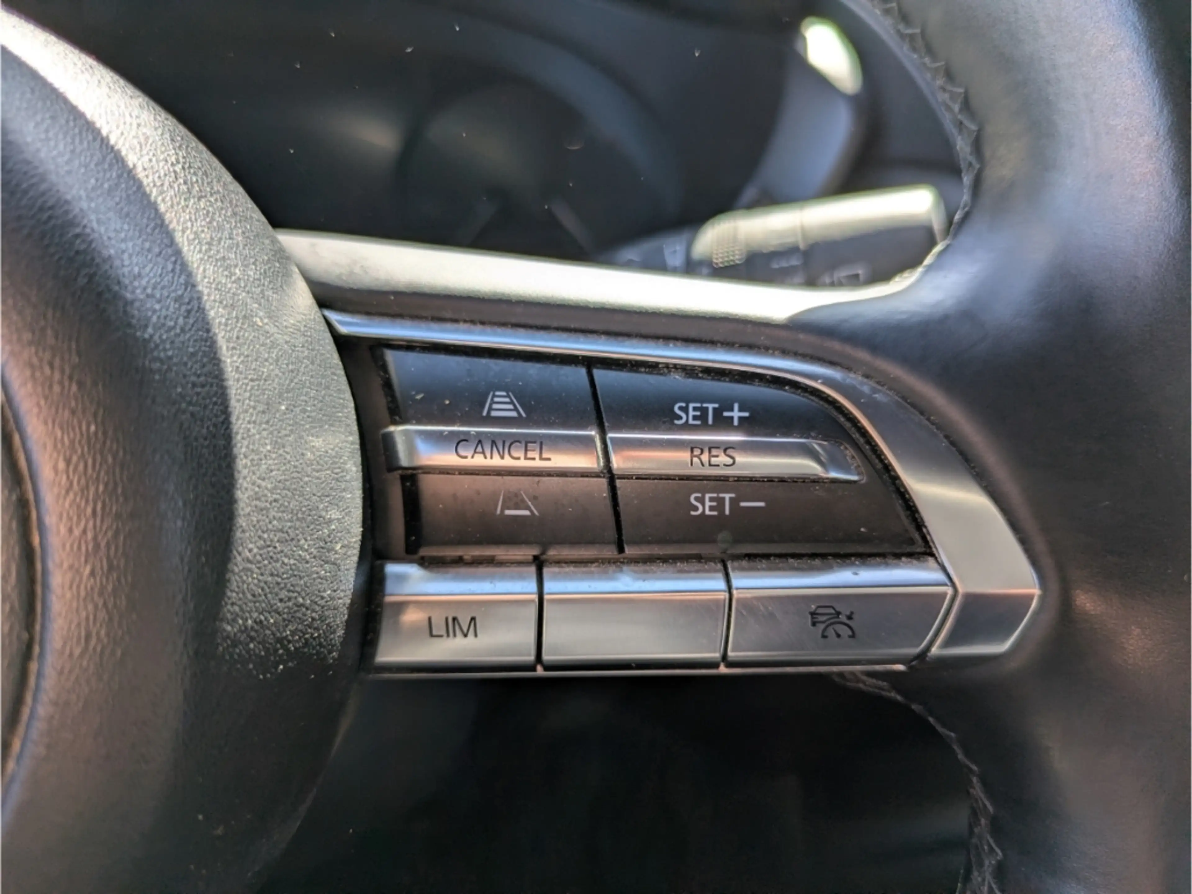 Mazda MX-30 HUD Navi ACC Apple CarPlay Klimaautom DAB Keyless — photo 11