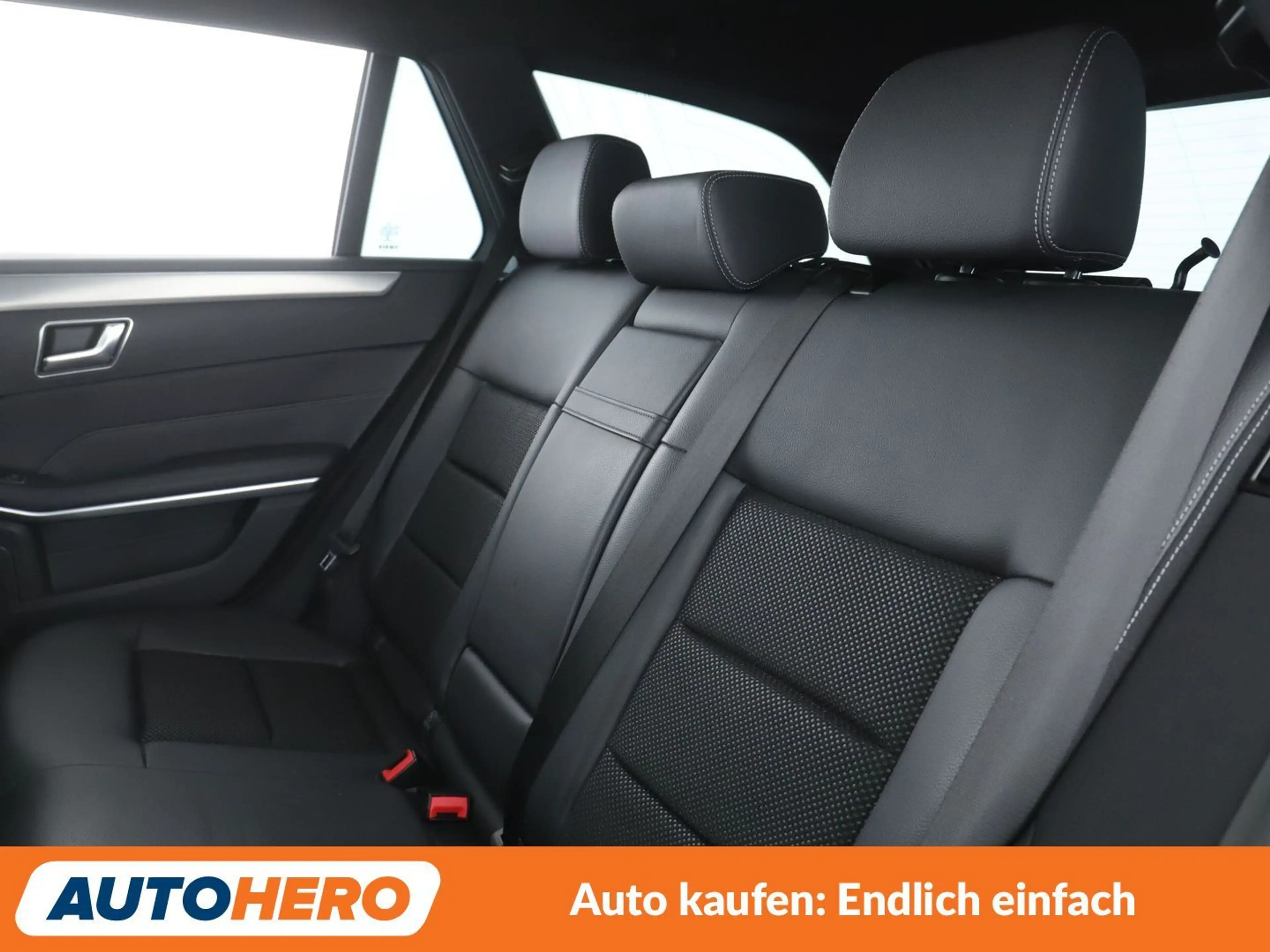 Mercedes-Benz E 220 E 220 CDI T 4Matic BlueTEC Edition Avantgarde Aut. — photo 14