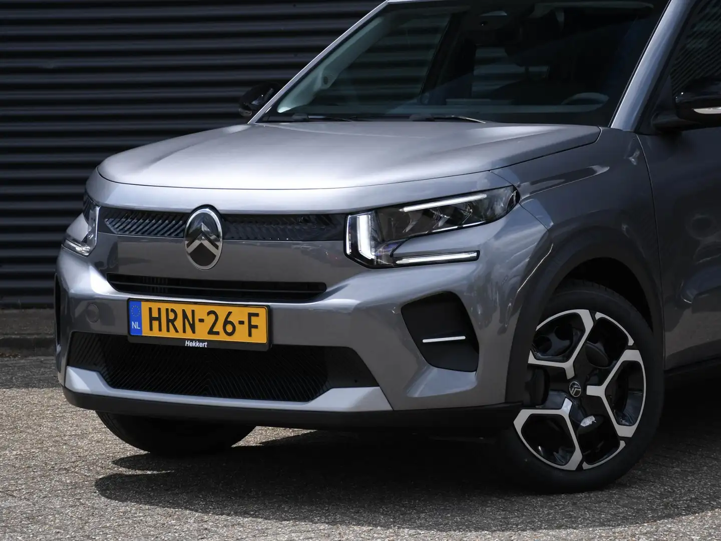 Citroen C3 Plus 1.2 Turbo 100pk CRUISE | DAB | APPLE CARPLAY Gris - 2