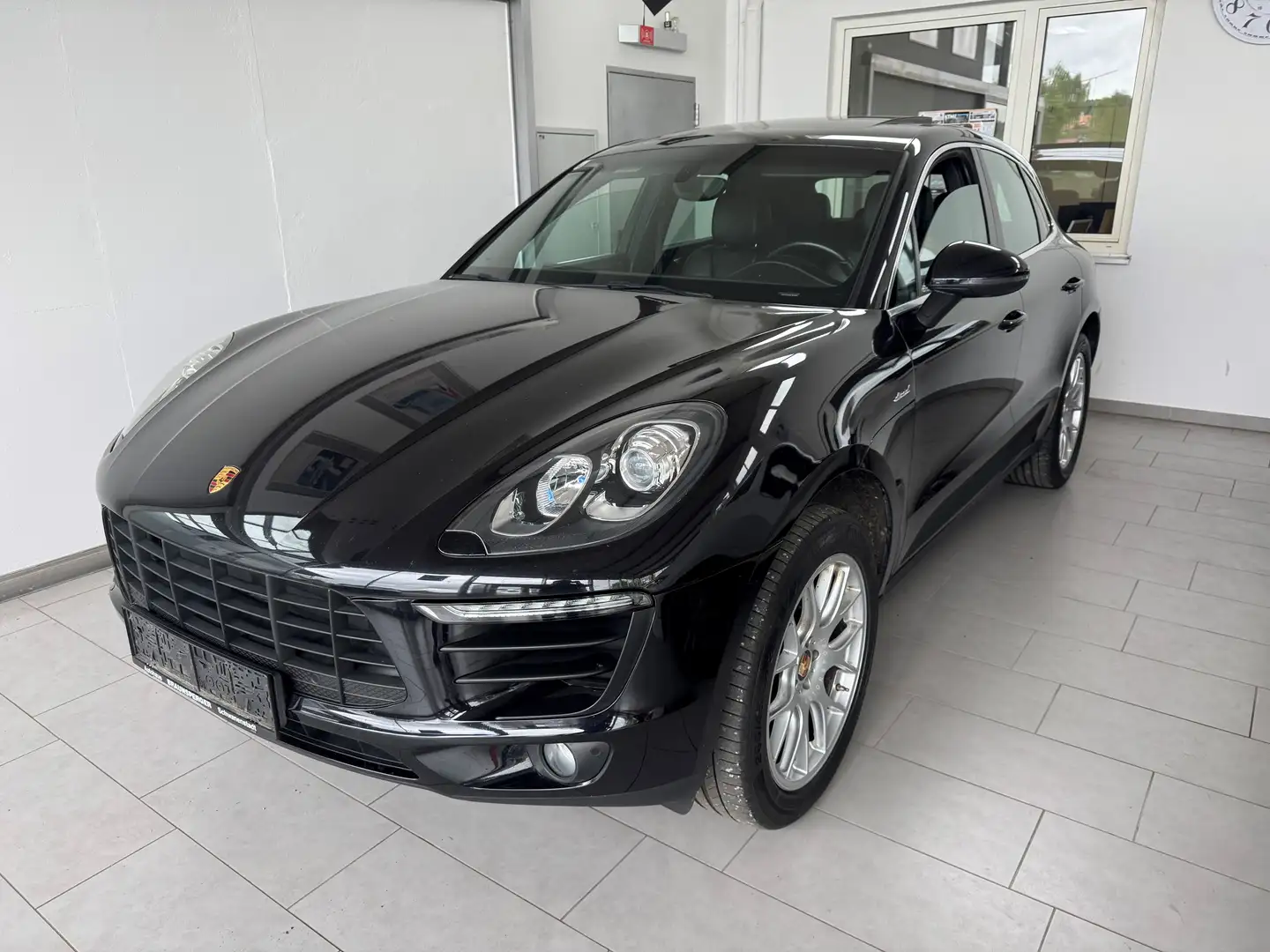 Porsche Macan S 3,0 Schwarz - 1