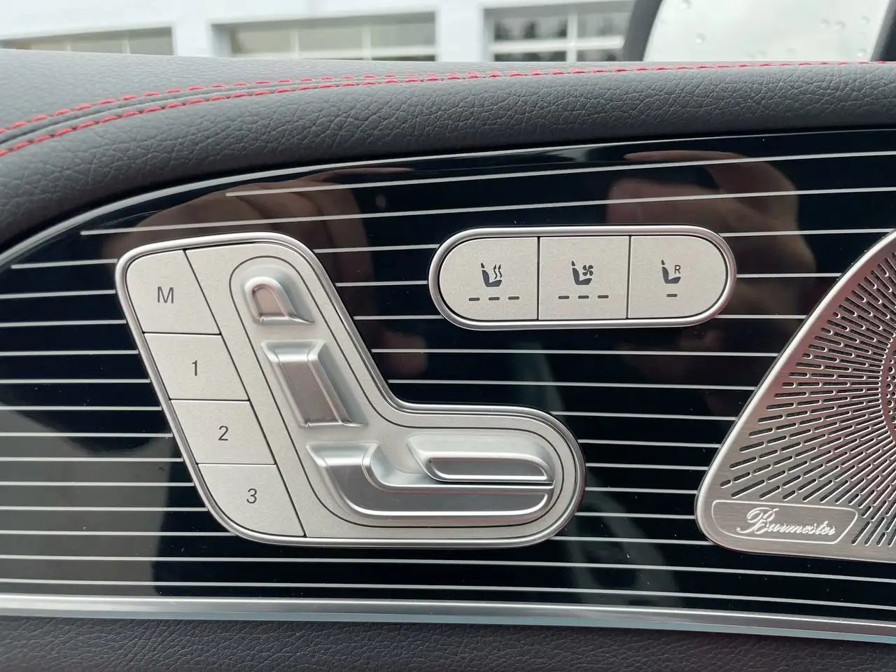 Mercedes-Benz GLE снимка Mercedes-Benz GLE