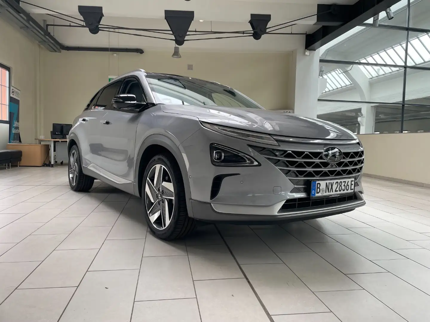 Hyundai NEXO Prime Vollausstattung ACC+LED+Navi+SD+SHZ Silber - 2